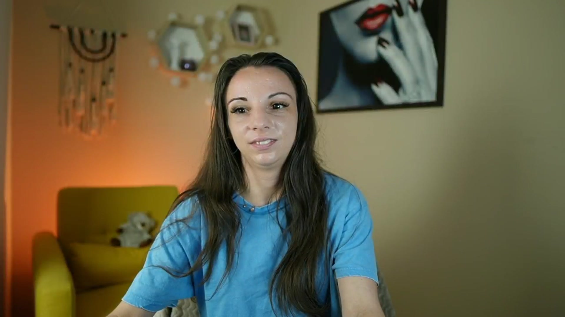 Gallery image thumbnail from Jolee_Love's myfreecams stream on, 06/25/2024, 10:52 image 16 of 20