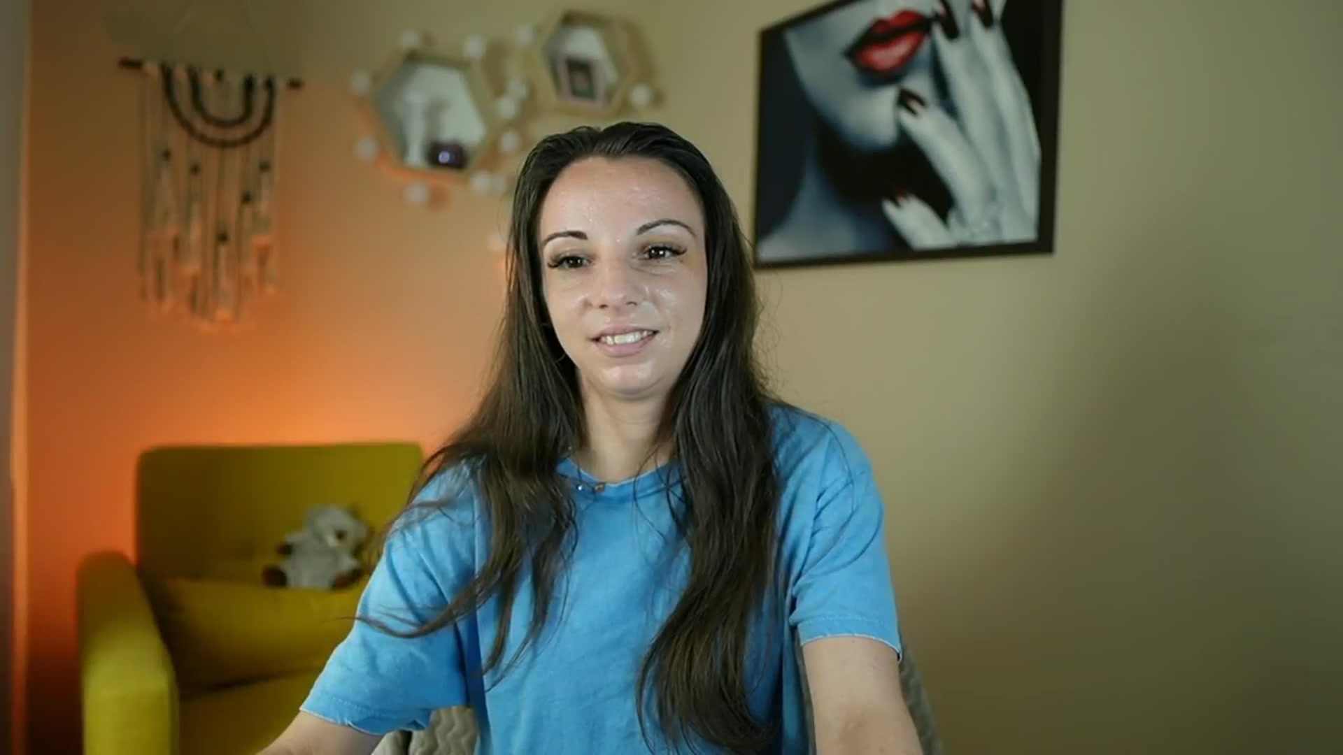 Gallery image thumbnail from Jolee_Love's myfreecams stream on, 06/25/2024, 10:52 image 10 of 20