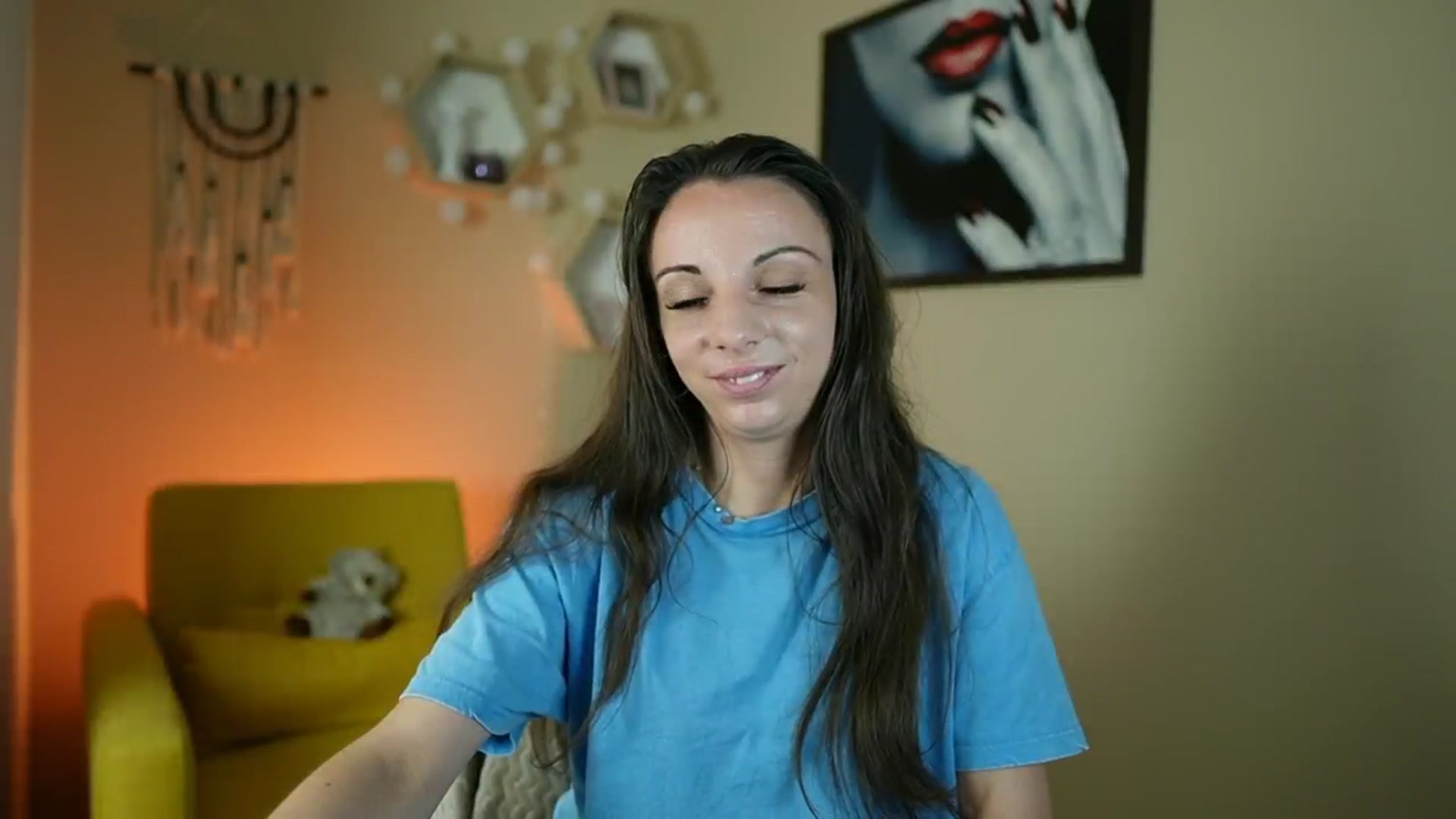 Gallery image thumbnail from Jolee_Love's myfreecams stream on, 06/25/2024, 10:52 image 3 of 20
