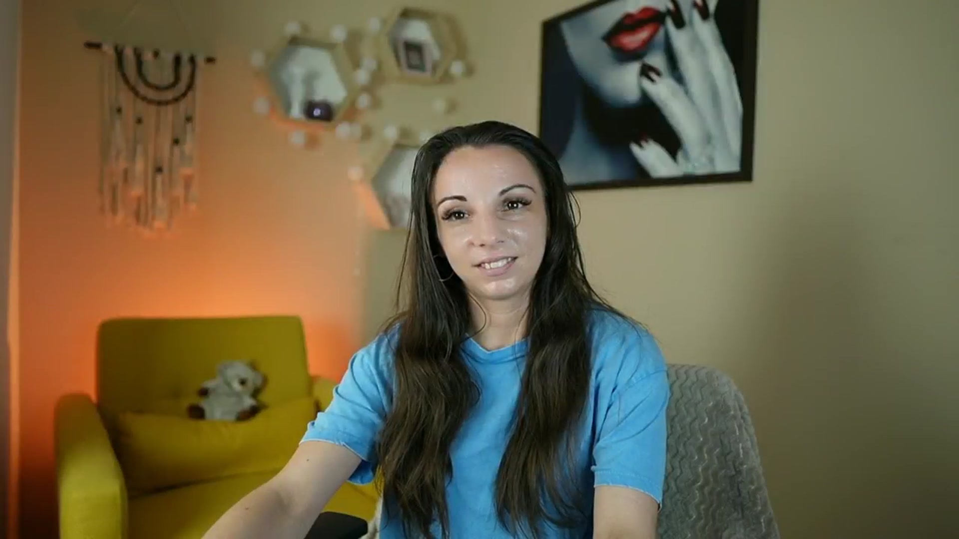 Gallery image thumbnail from Jolee_Love's myfreecams stream on, 06/25/2024, 11:08 image 10 of 20