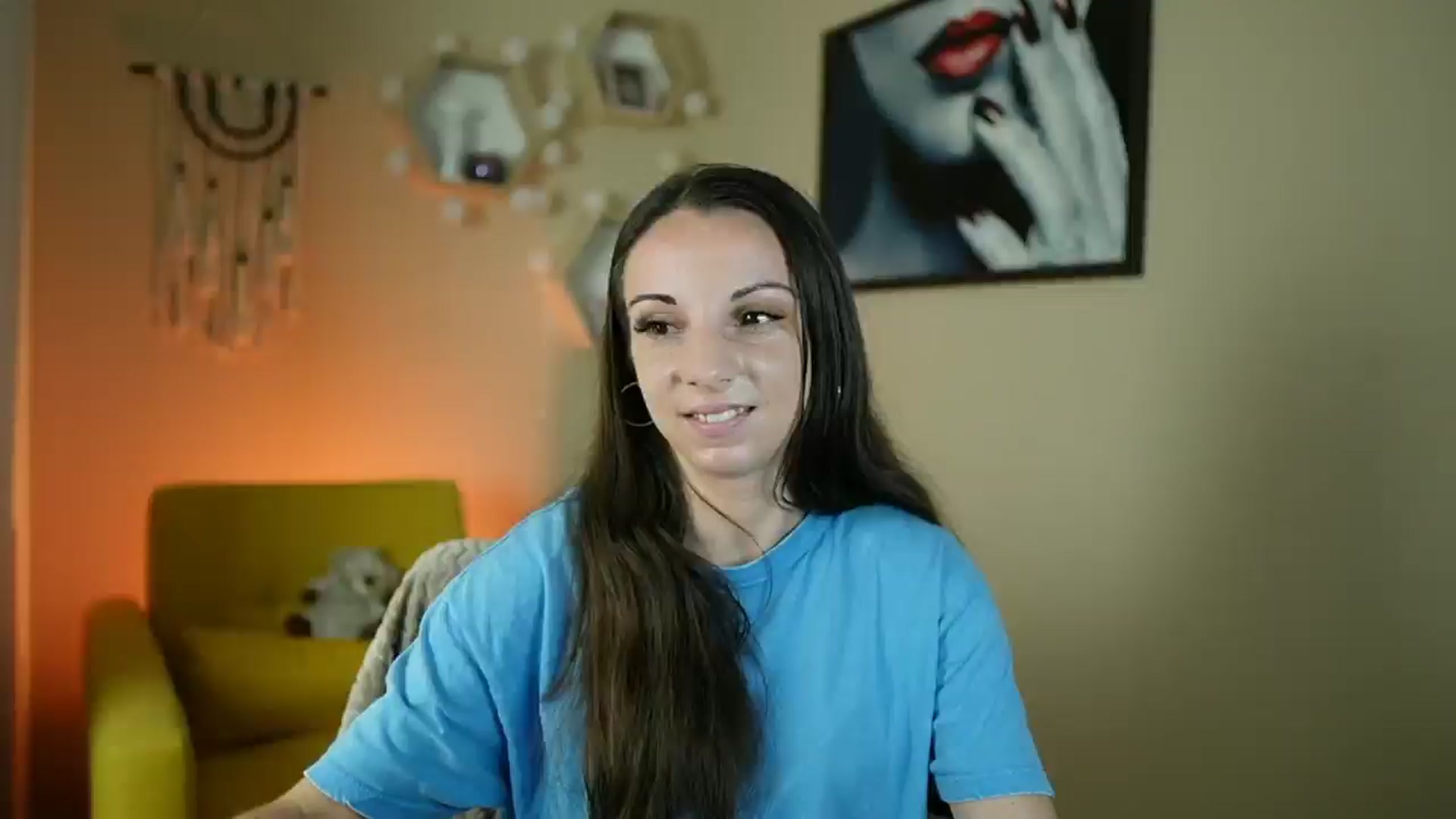 Gallery image thumbnail from Jolee_Love's myfreecams stream on, 06/25/2024, 12:45 image 5 of 20