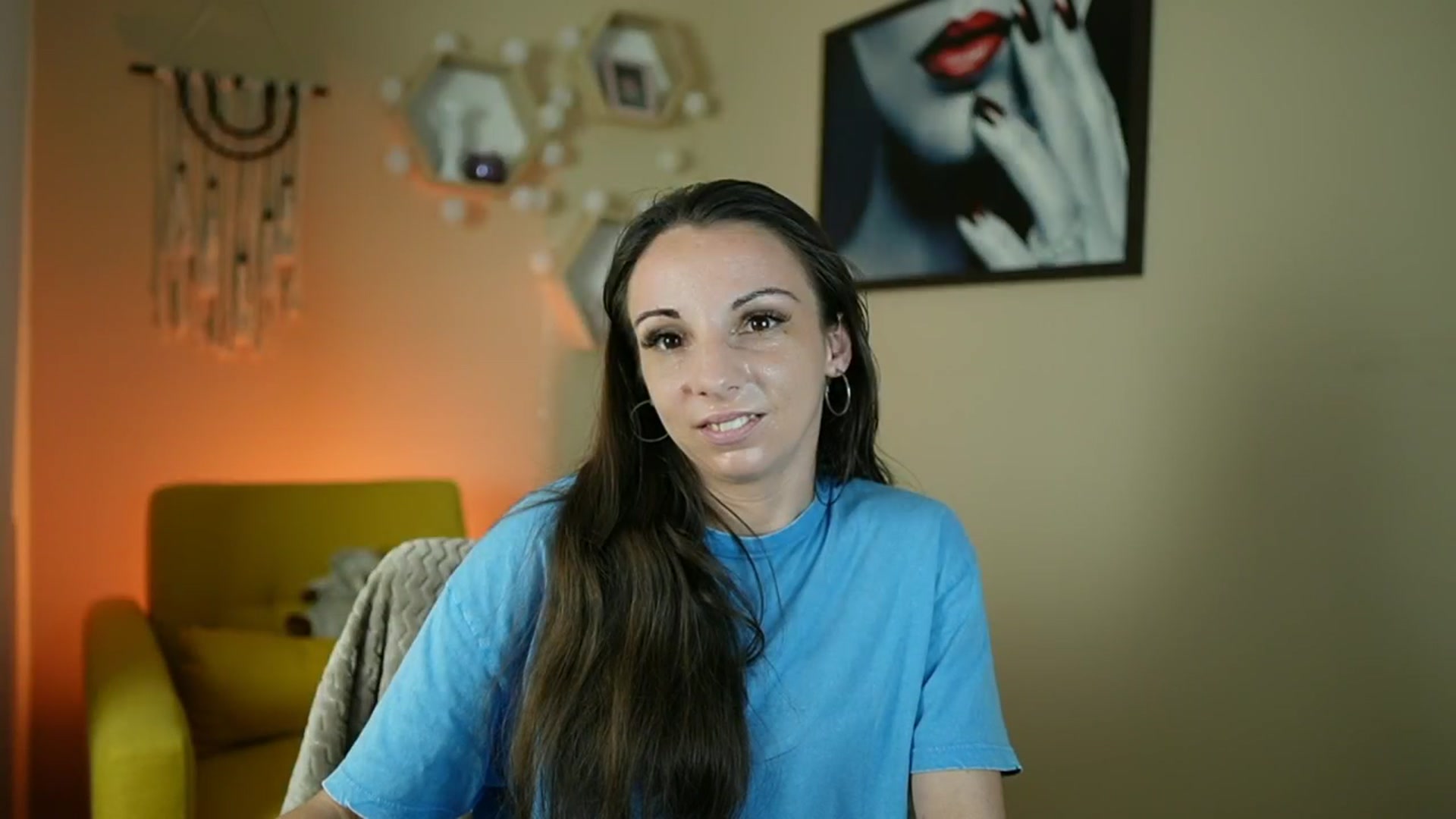 Gallery image thumbnail from Jolee_Love's myfreecams stream on, 06/25/2024, 12:45 image 17 of 20