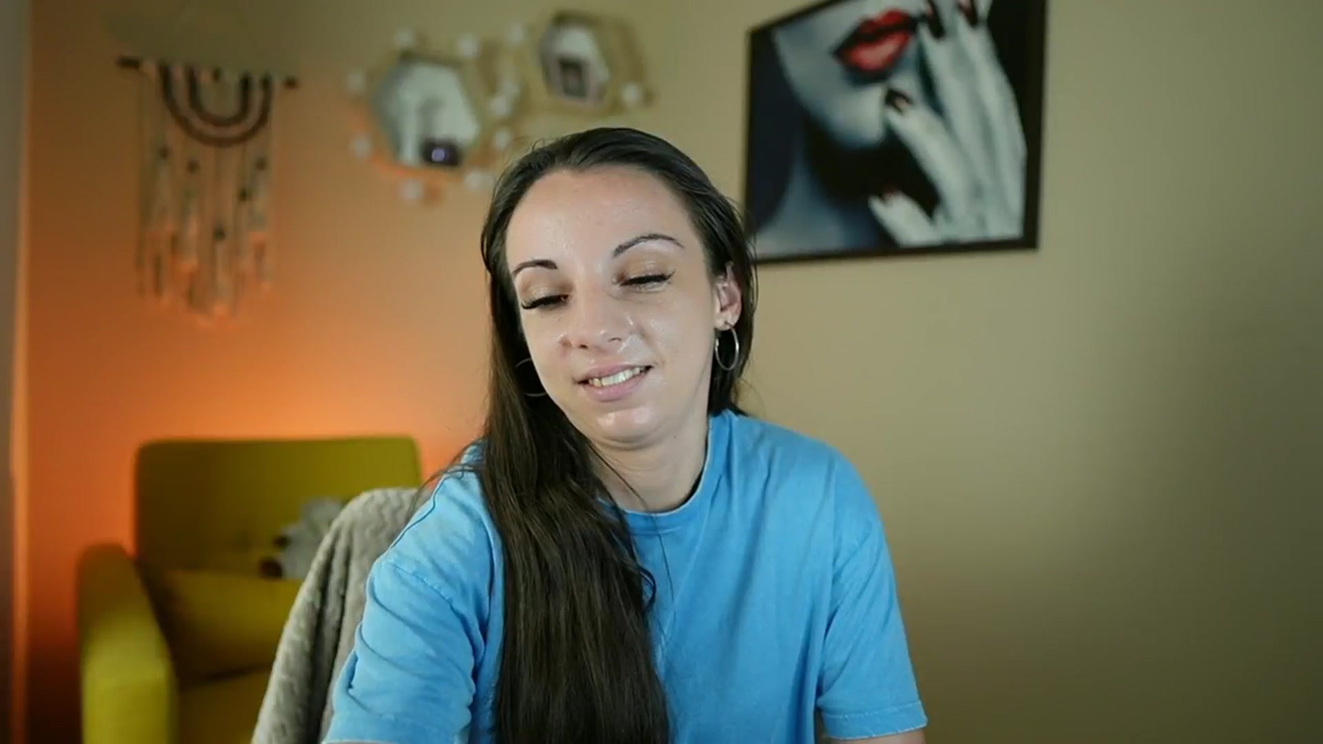 Gallery image thumbnail from Jolee_Love's myfreecams stream on, 06/25/2024, 12:45 image 9 of 20