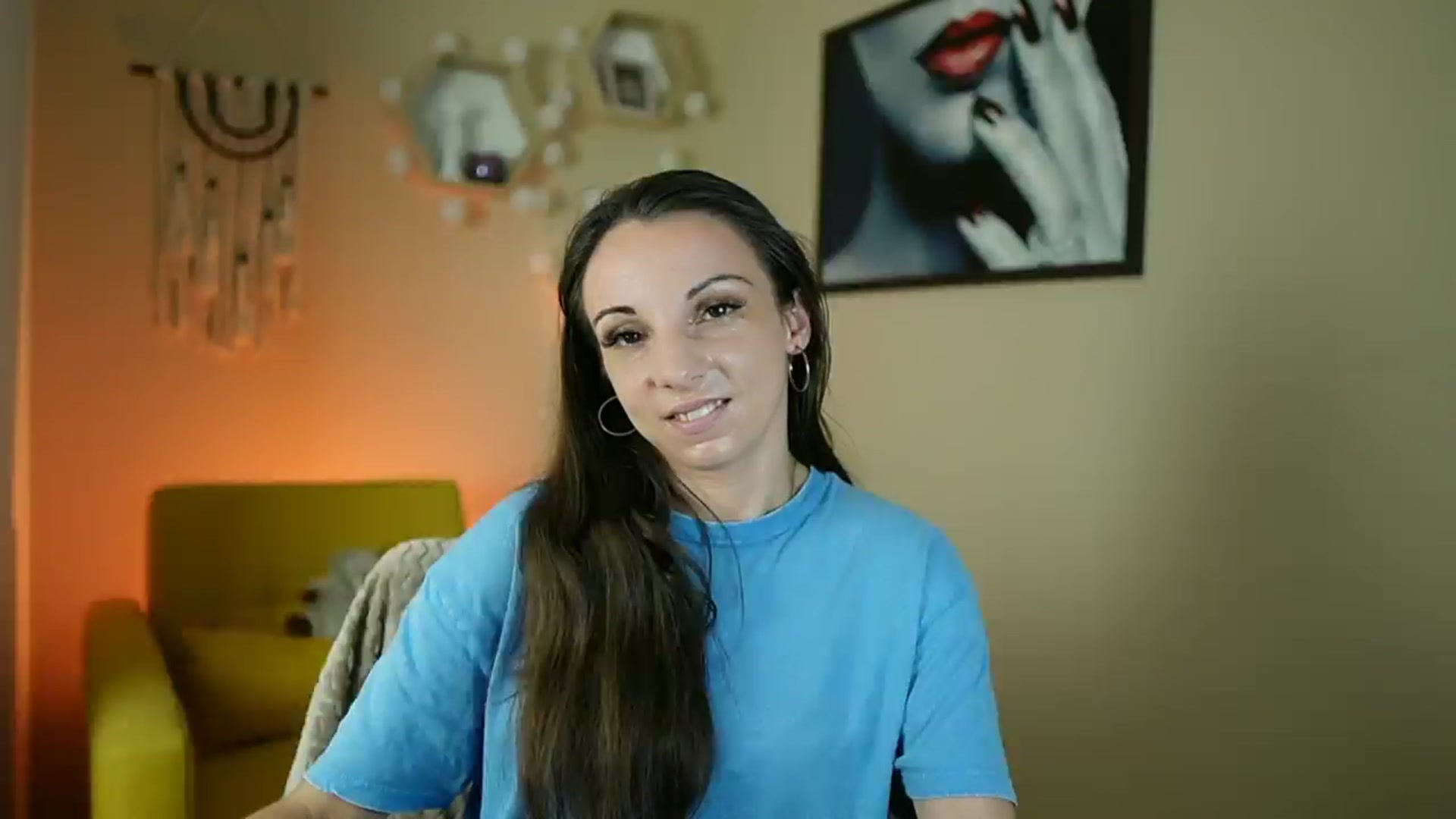 Gallery image thumbnail from Jolee_Love's myfreecams stream on, 06/25/2024, 12:45 image 10 of 20