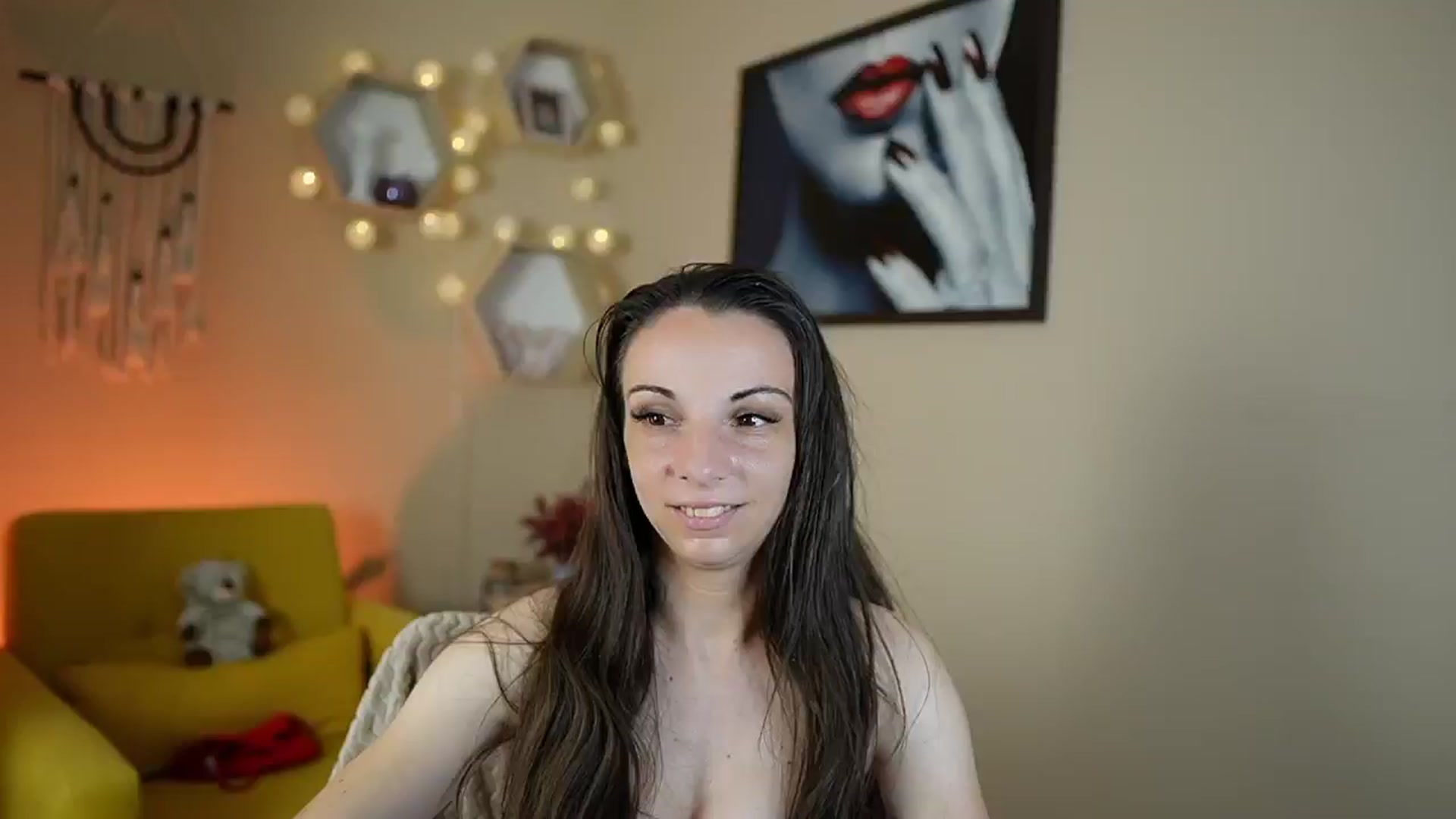 Gallery image thumbnail from Jolee_Love's myfreecams stream on, 07/01/2024, 09:09 image 19 of 20