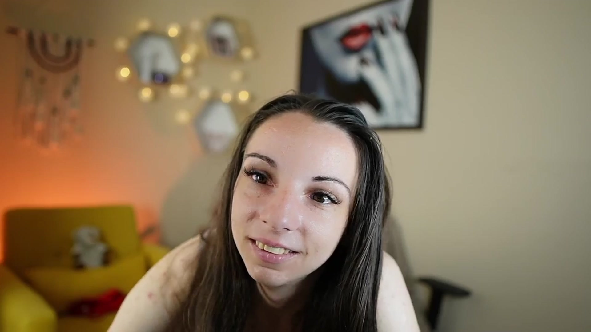 Gallery image thumbnail from Jolee_Love's myfreecams stream on, 07/01/2024, 09:09 image 16 of 20