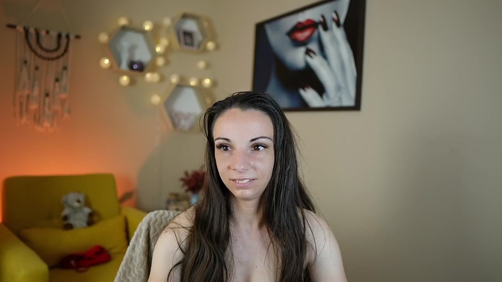 Gallery image thumbnail from Jolee_Love's myfreecams stream on, 07/01/2024, 09:09 image 18 of 20