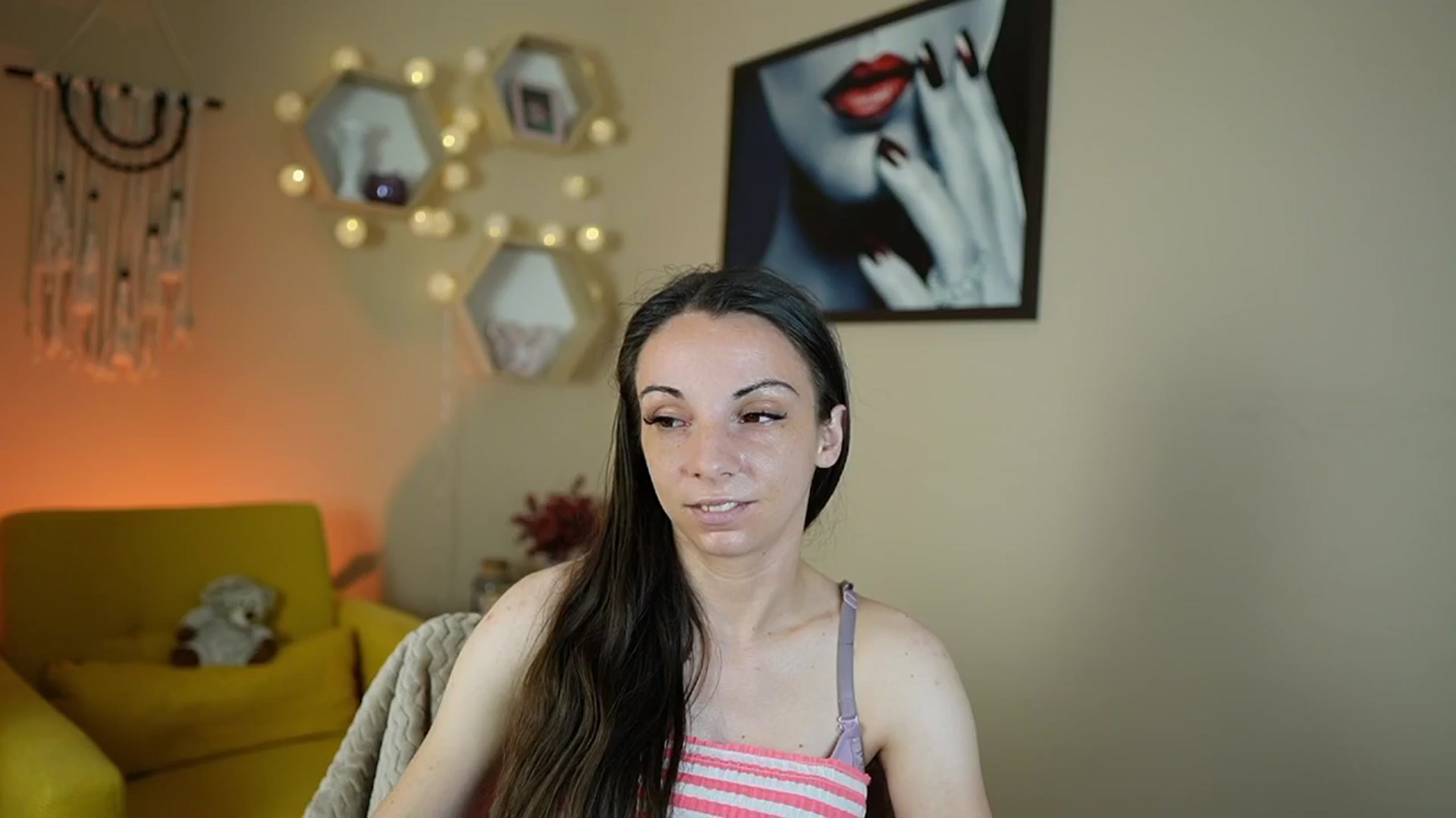 Gallery image thumbnail from Jolee_Love's myfreecams stream on, 07/02/2024, 11:58 image 17 of 20