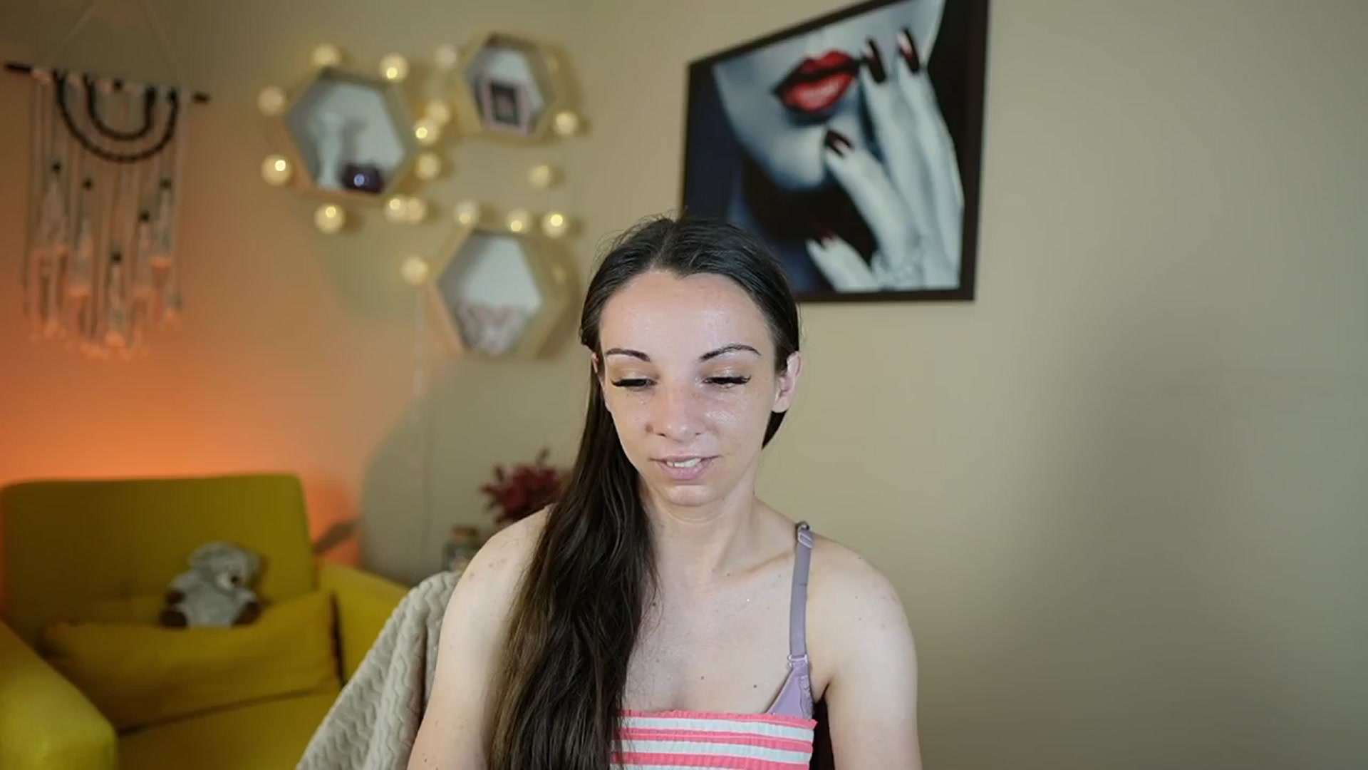 Gallery image thumbnail from Jolee_Love's myfreecams stream on, 07/02/2024, 11:58 image 9 of 20