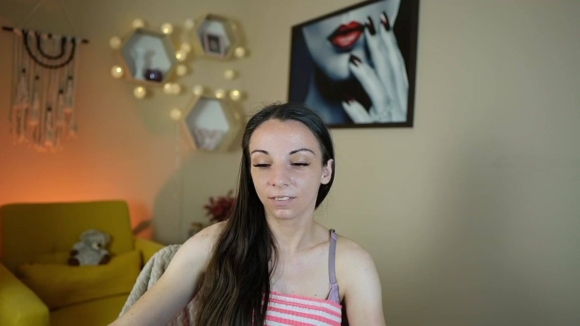 Gallery image thumbnail from Jolee_Love's myfreecams stream on, 07/02/2024, 11:58 image 16 of 20