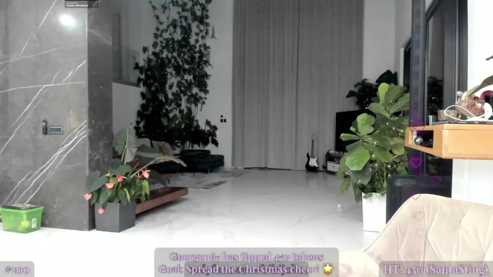 Gallery image thumbnail from JolieLouWho's myfreecams stream on, 12/11/2024, 03:27 image 8 of 20
