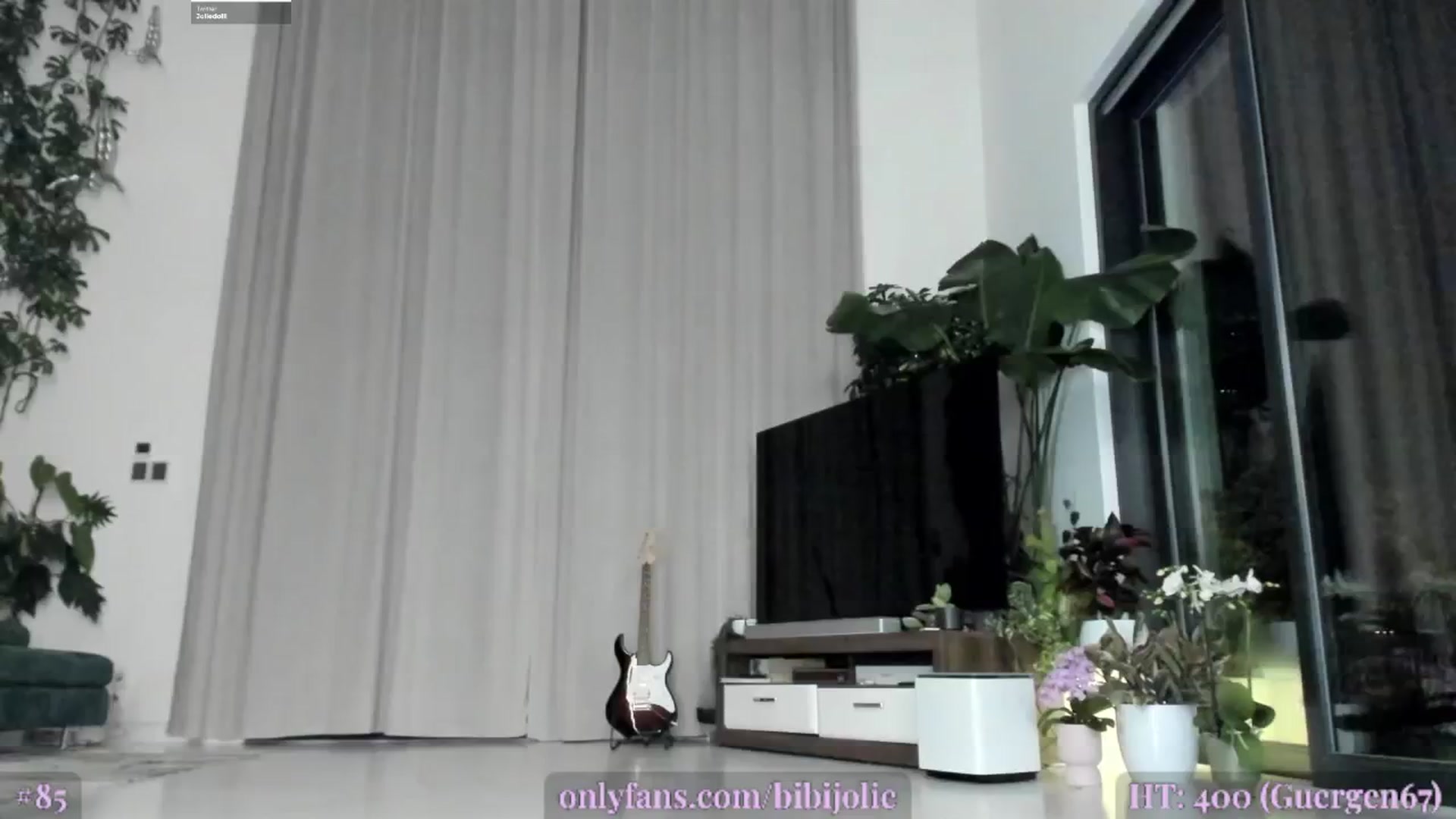 Gallery image thumbnail from JolieLouWho's myfreecams stream on, 12/17/2024, 01:17 image 13 of 20