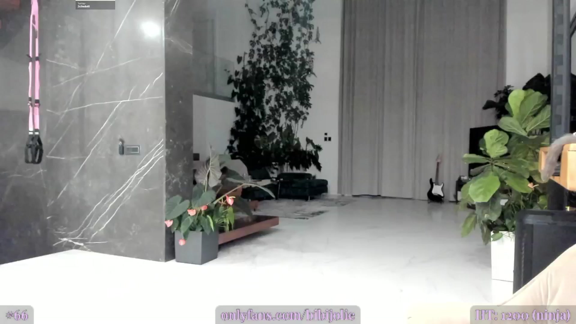 Gallery image thumbnail from JolieLouWho's myfreecams stream on, 12/19/2024, 24:01 image 11 of 20