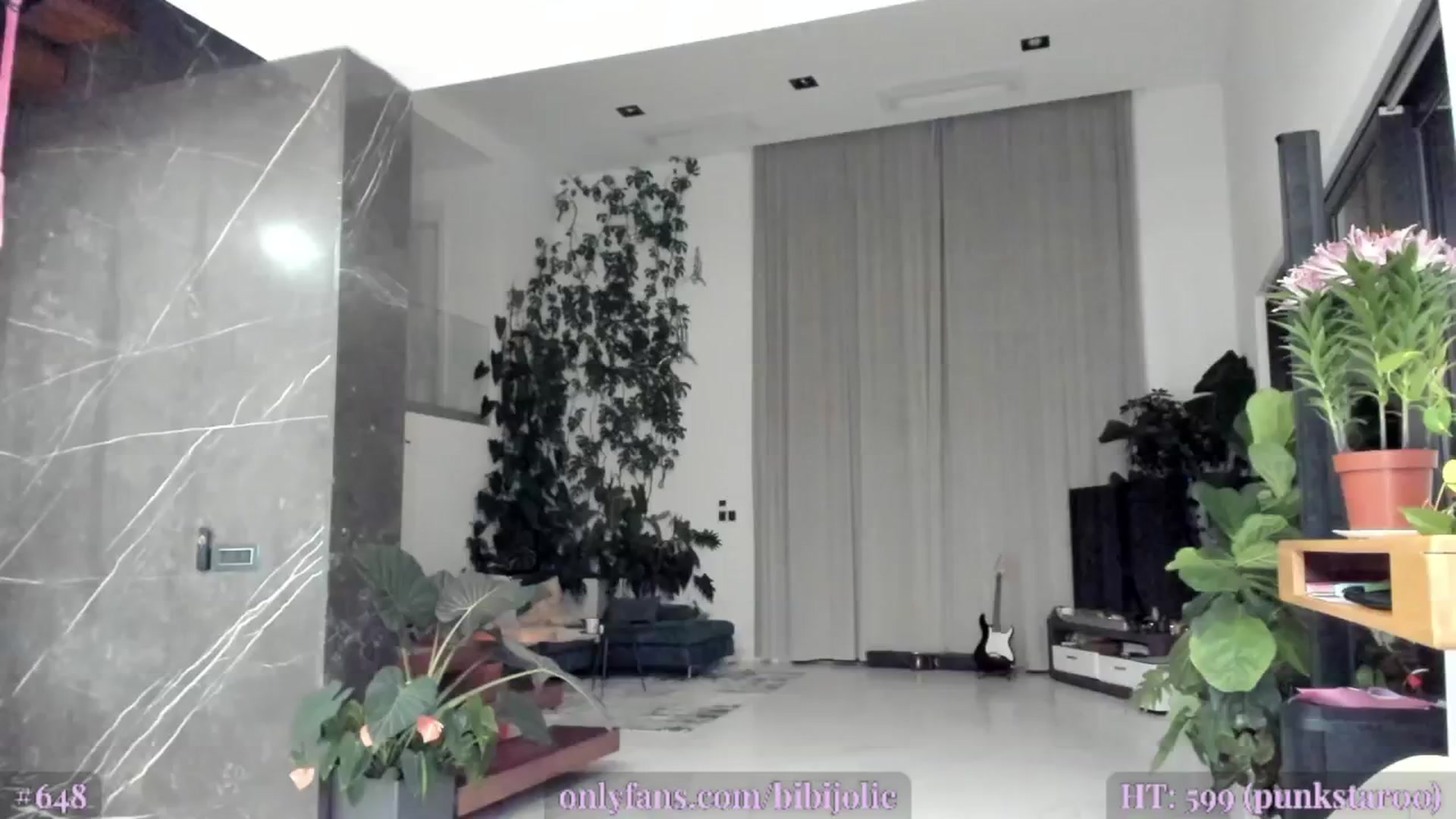 Gallery image thumbnail from JolieLouWho's myfreecams stream on, 01/30/2025, 02:12 image 12 of 20
