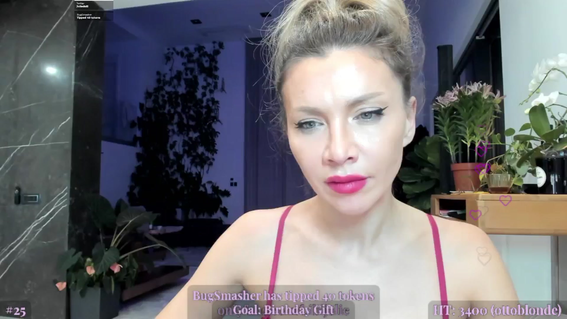 Gallery image thumbnail from JolieLouWho's myfreecams stream on, 02/02/2025, 05:59 image 4 of 20