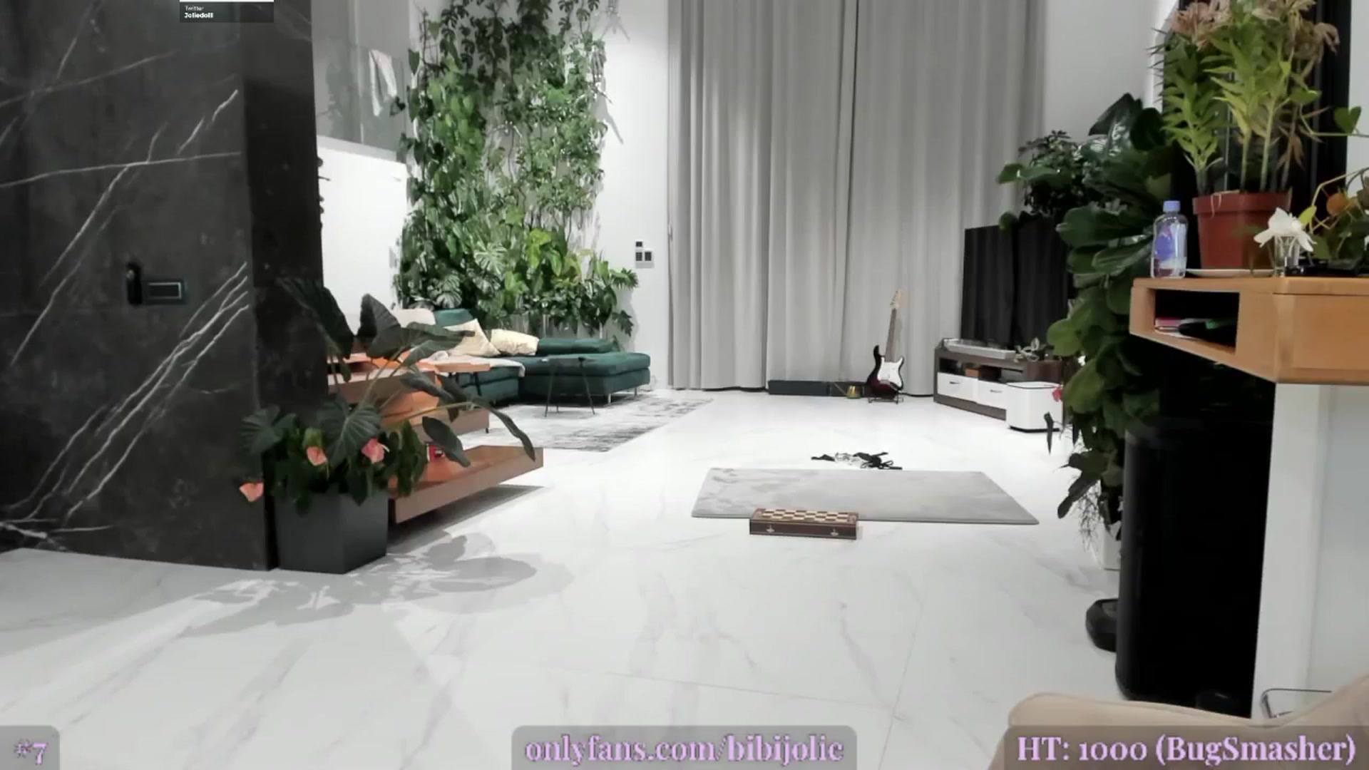 Gallery image thumbnail from JolieLouWho's myfreecams stream on, 02/04/2025, 02:36 image 20 of 20