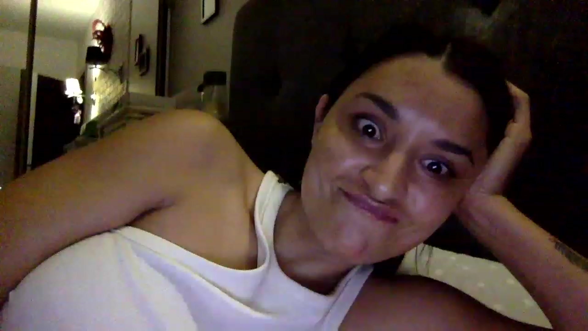 Gallery image thumbnail from JolyBoss's myfreecams stream on, 12/25/2022, 23:25 image 4 of 20