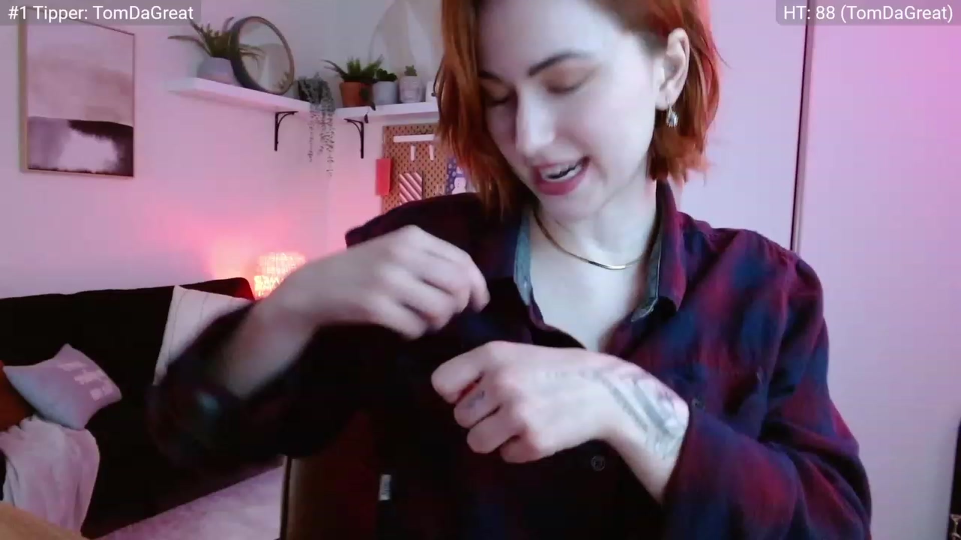 Gallery image thumbnail from JordynJaci's myfreecams stream on, 12/09/2022, 19:13 image 15 of 20