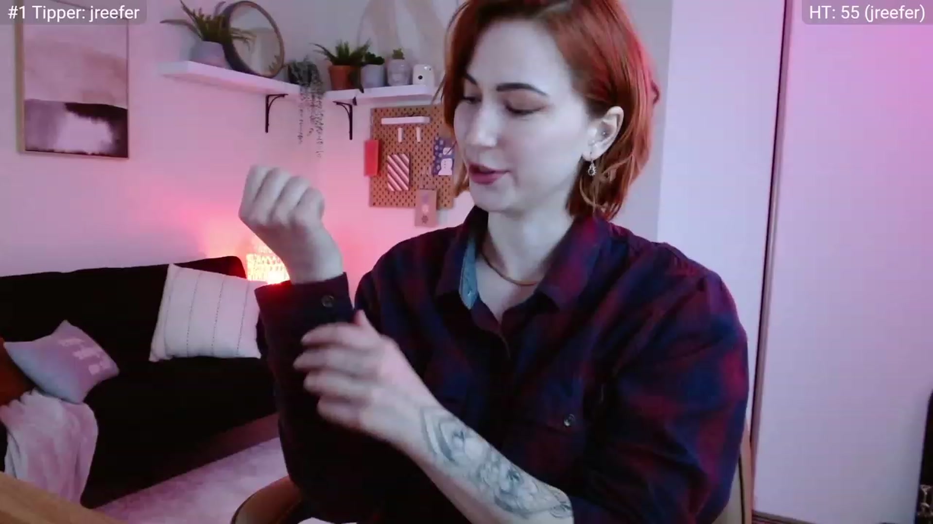 Gallery image thumbnail from JordynJaci's myfreecams stream on, 12/09/2022, 19:13 image 9 of 20
