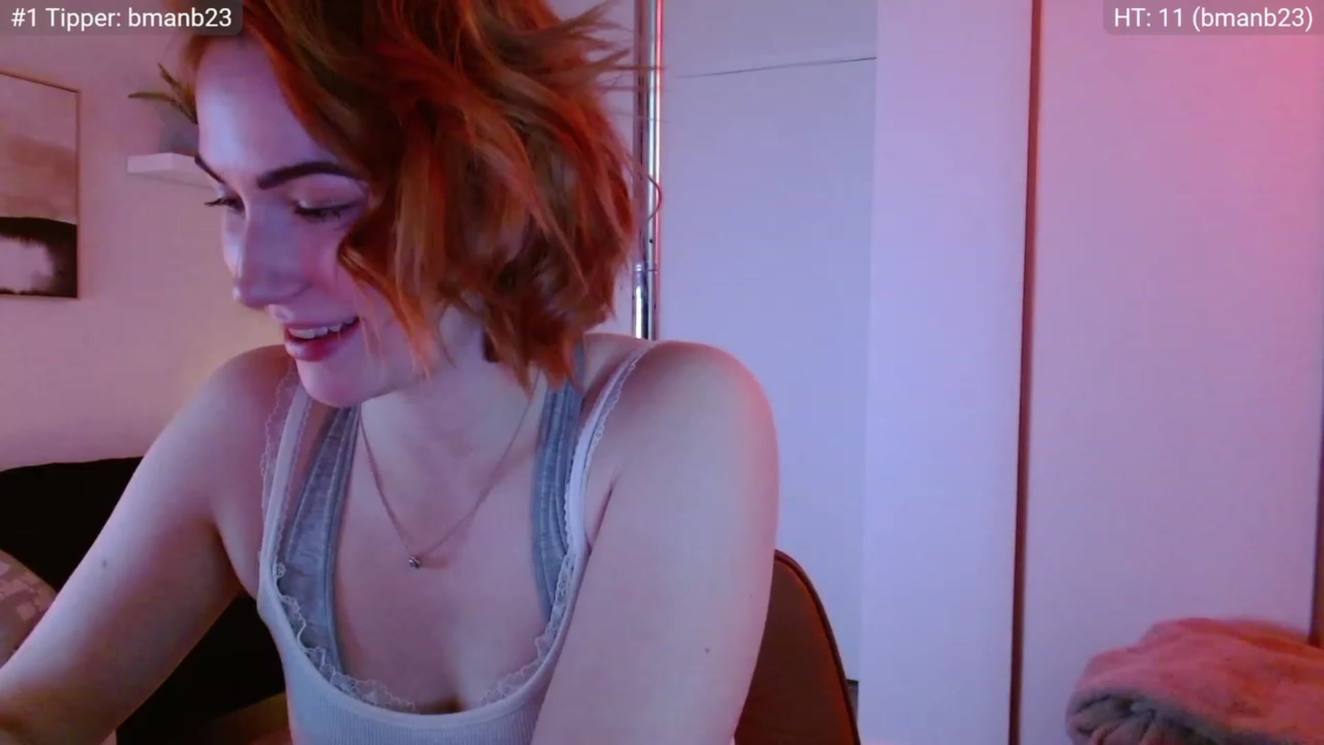 Gallery image thumbnail from JordynJaci's myfreecams stream on, 12/19/2022, 20:17 image 2 of 20