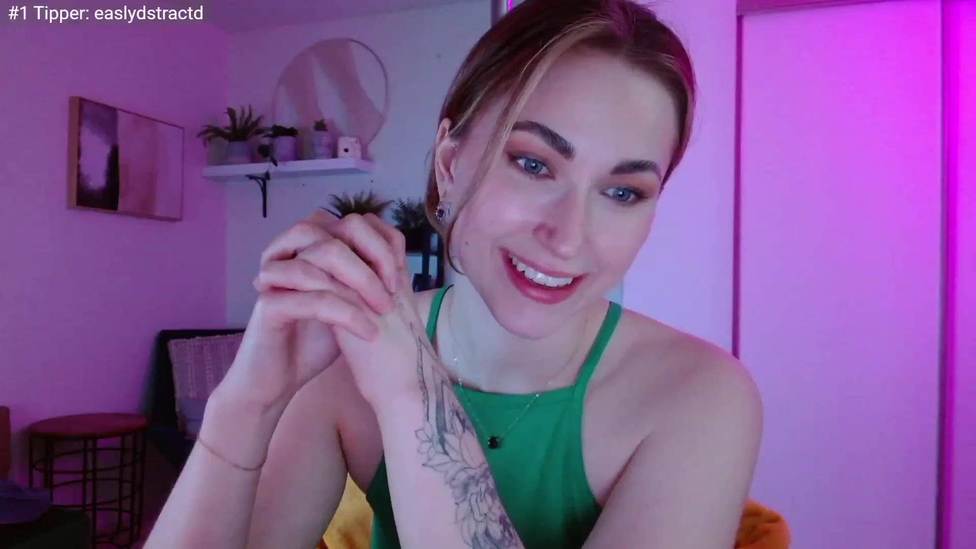 Gallery image thumbnail from JordynJaci's myfreecams stream on, 03/29/2023, 21:32 image 5 of 20