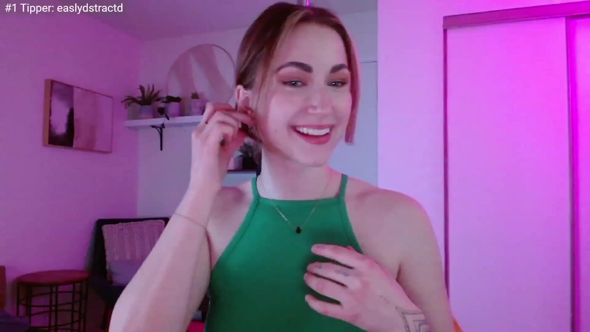 Gallery image thumbnail from JordynJaci's myfreecams stream on, 03/29/2023, 21:32 image 19 of 20