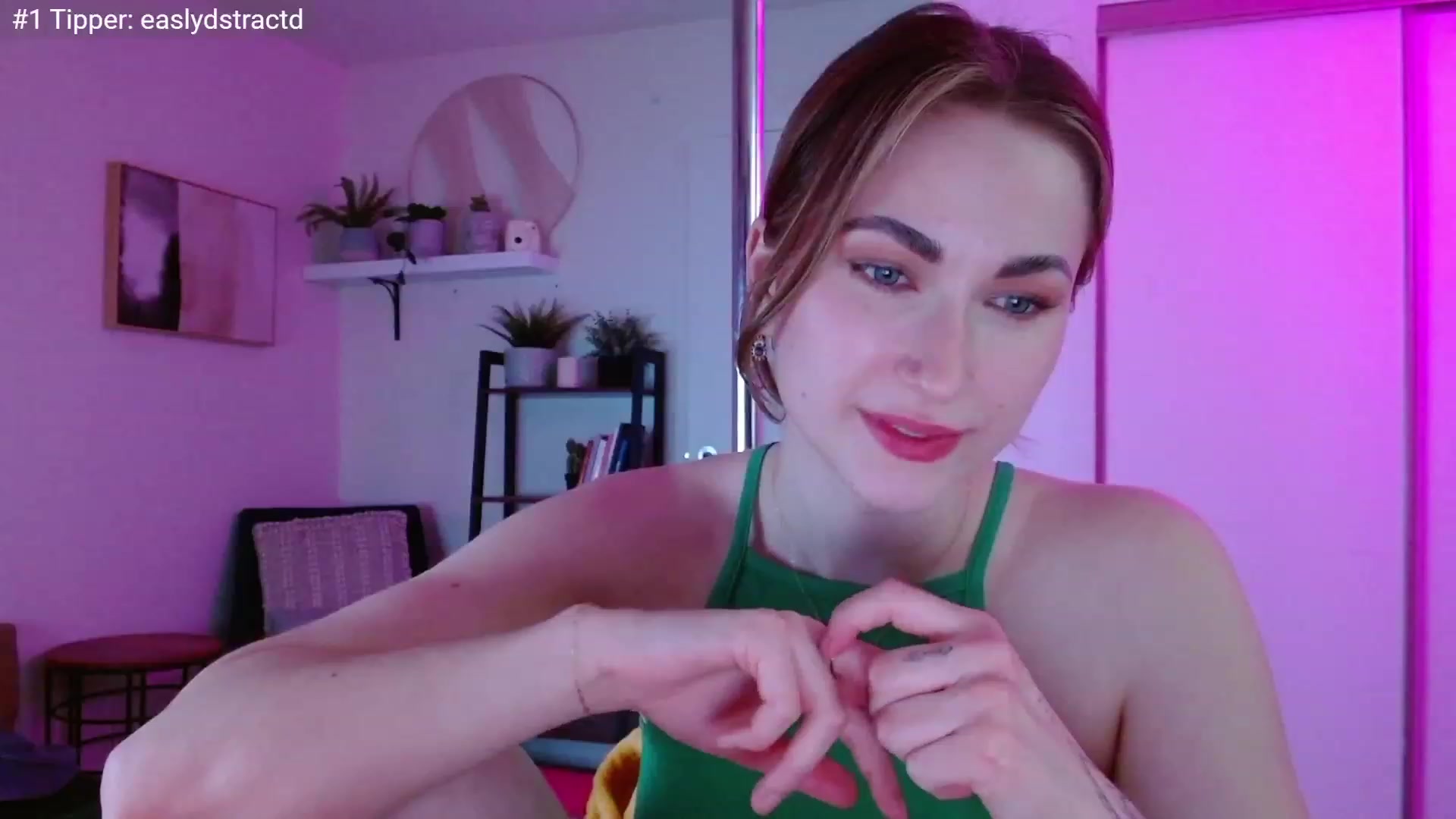 Gallery image thumbnail from JordynJaci's myfreecams stream on, 03/29/2023, 21:32 image 18 of 20