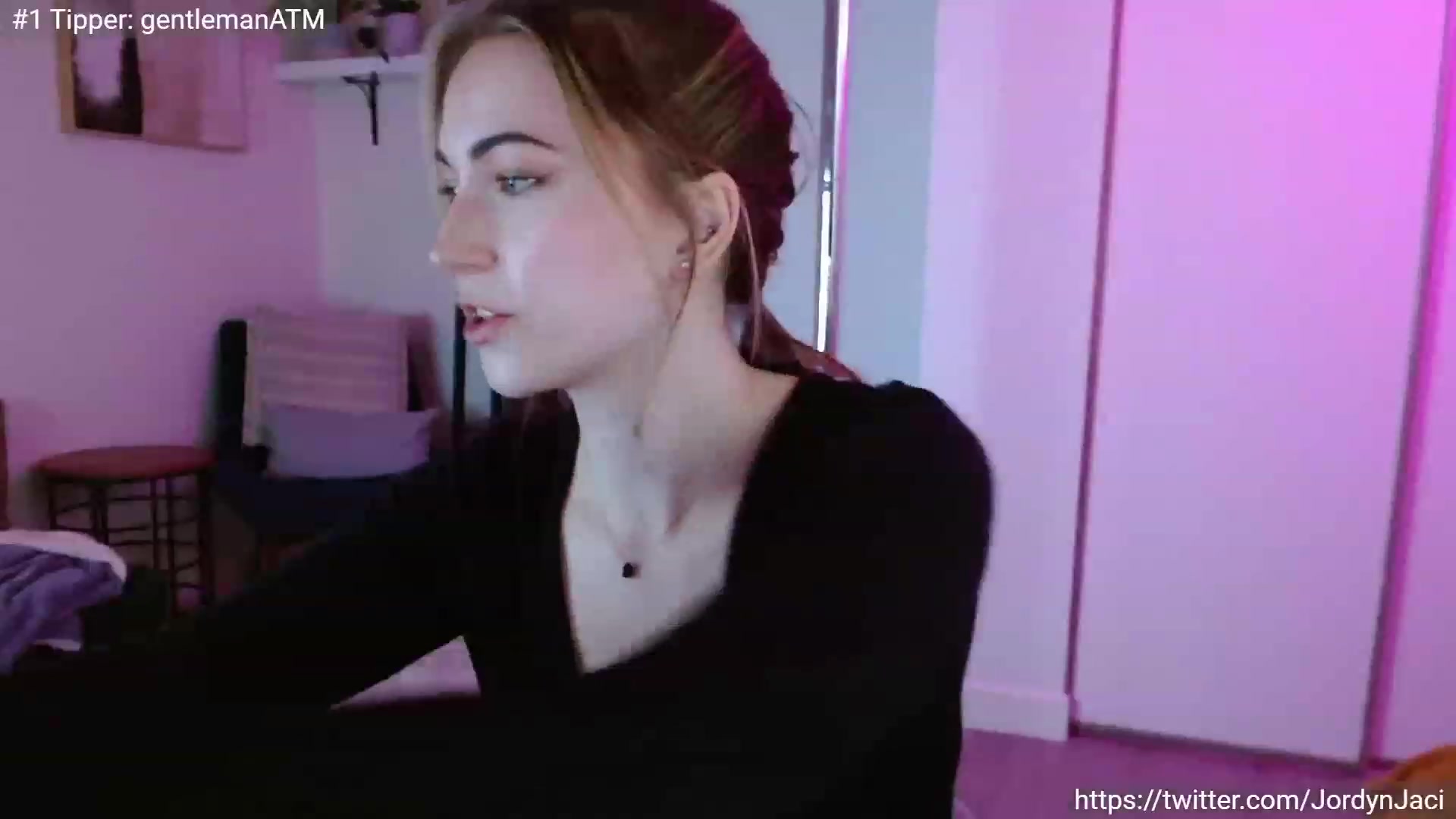 Gallery image thumbnail from JordynJaci's myfreecams stream on, 04/07/2023, 18:33 image 6 of 20