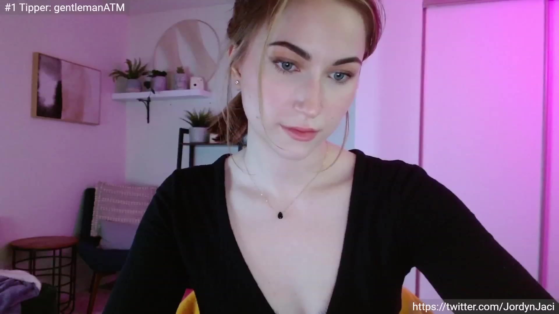 Gallery image thumbnail from JordynJaci's myfreecams stream on, 04/07/2023, 18:33 image 10 of 20