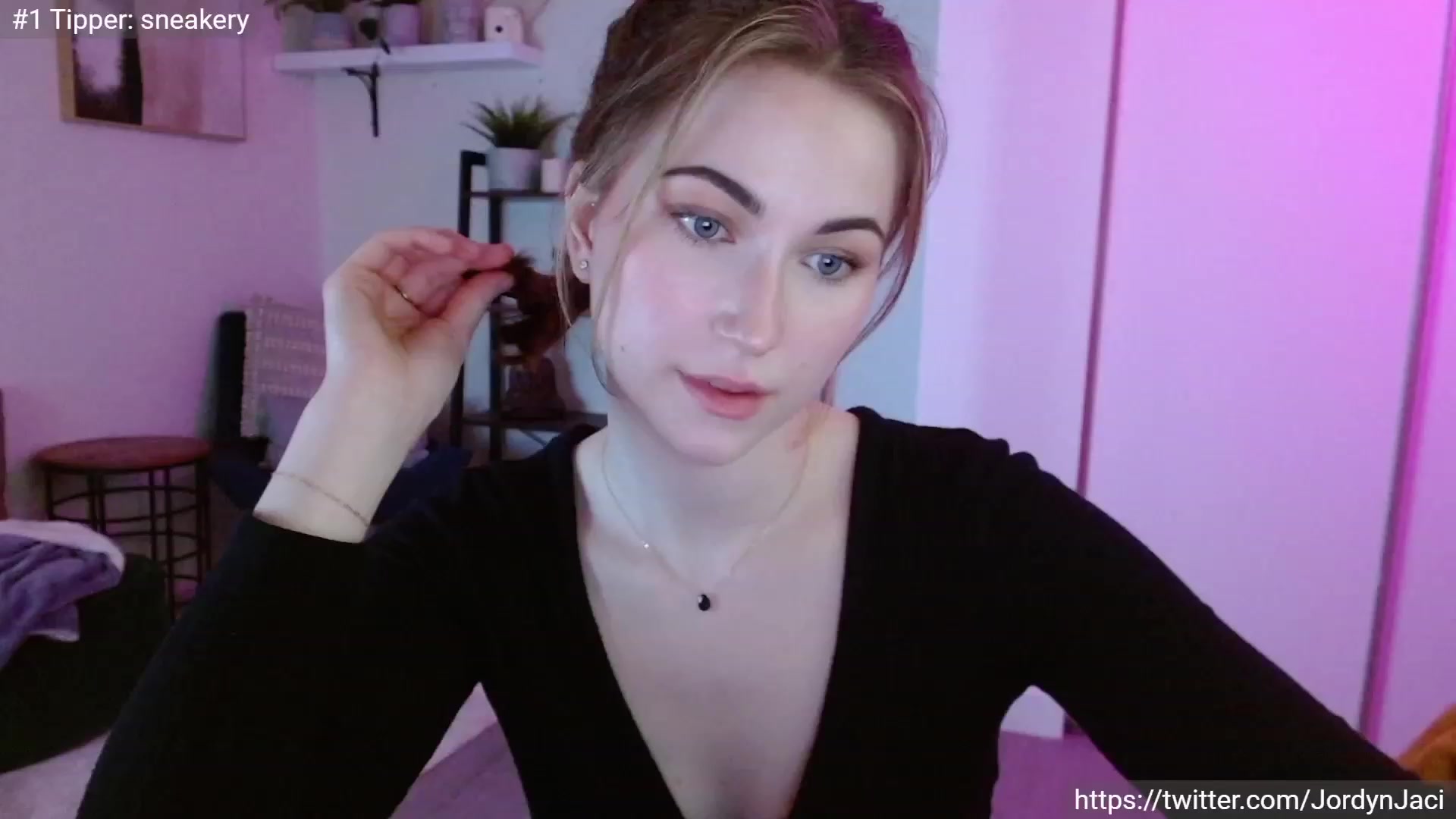 Gallery image thumbnail from JordynJaci's myfreecams stream on, 04/07/2023, 21:05 image 9 of 20