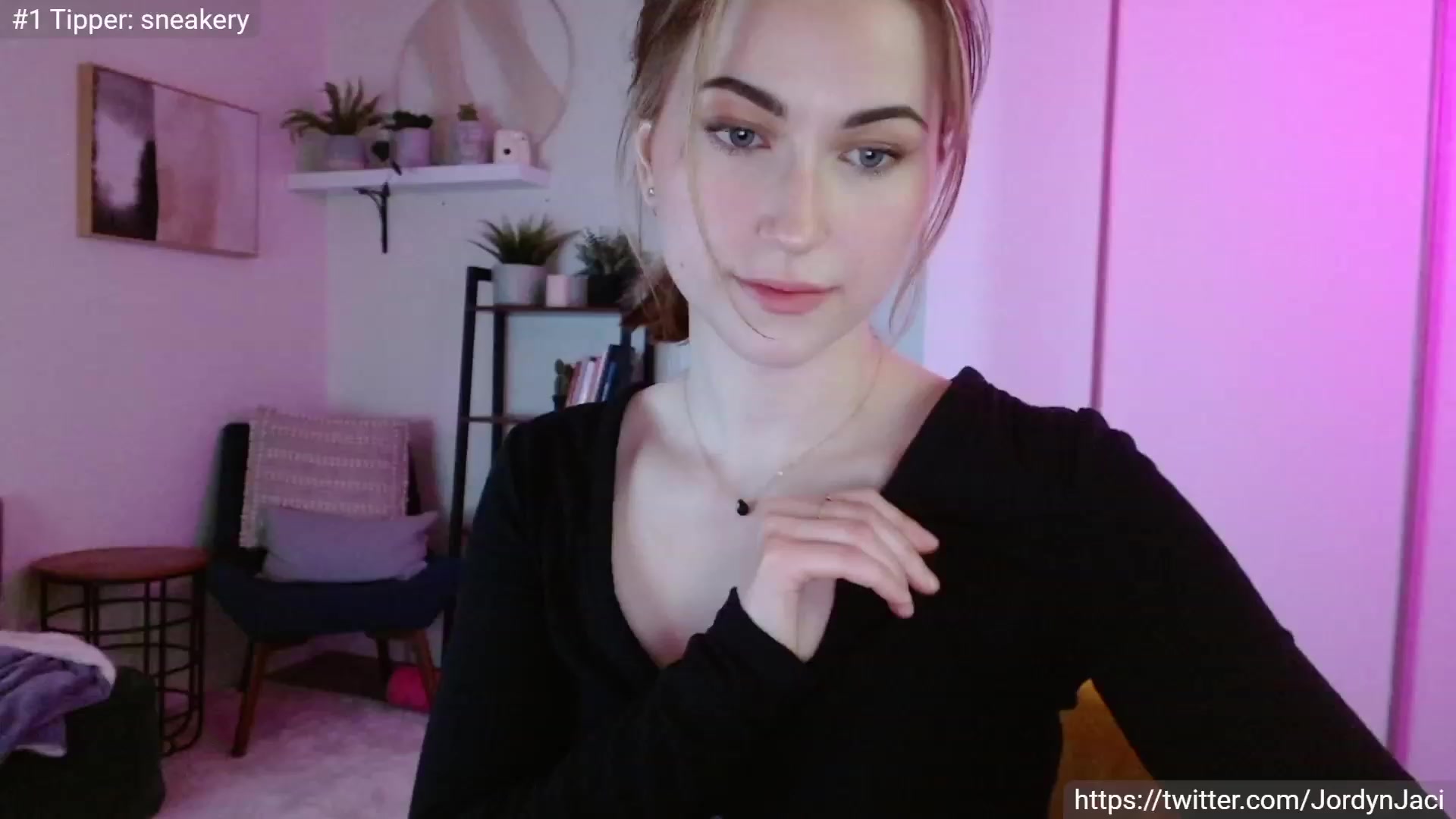 Gallery image thumbnail from JordynJaci's myfreecams stream on, 04/07/2023, 21:05 image 10 of 20
