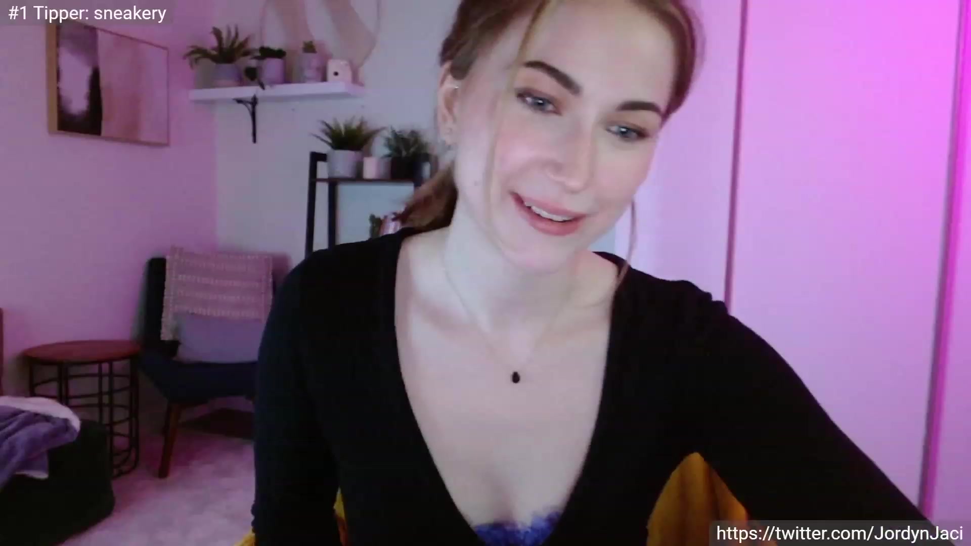 Gallery image thumbnail from JordynJaci's myfreecams stream on, 04/07/2023, 21:05 image 5 of 20