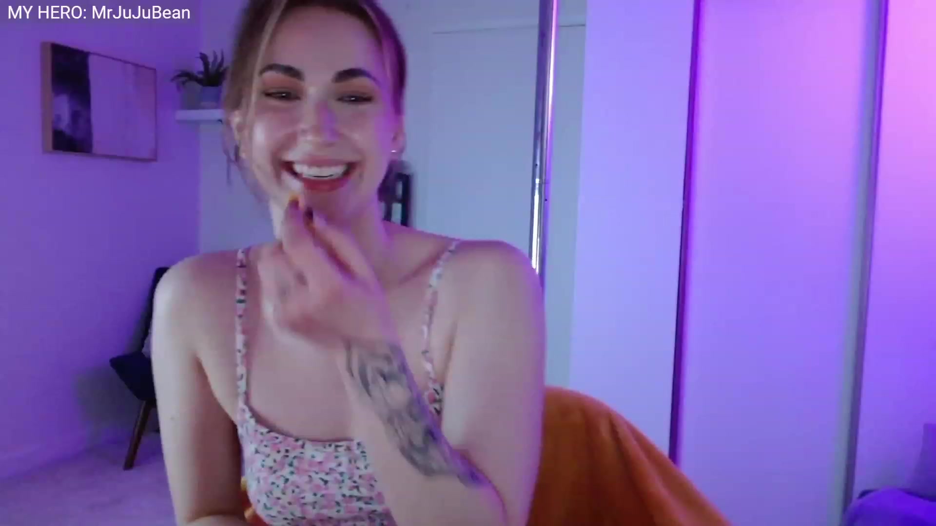 Gallery image thumbnail from JordynJaci's myfreecams stream on, 05/08/2023, 23:14 image 7 of 20