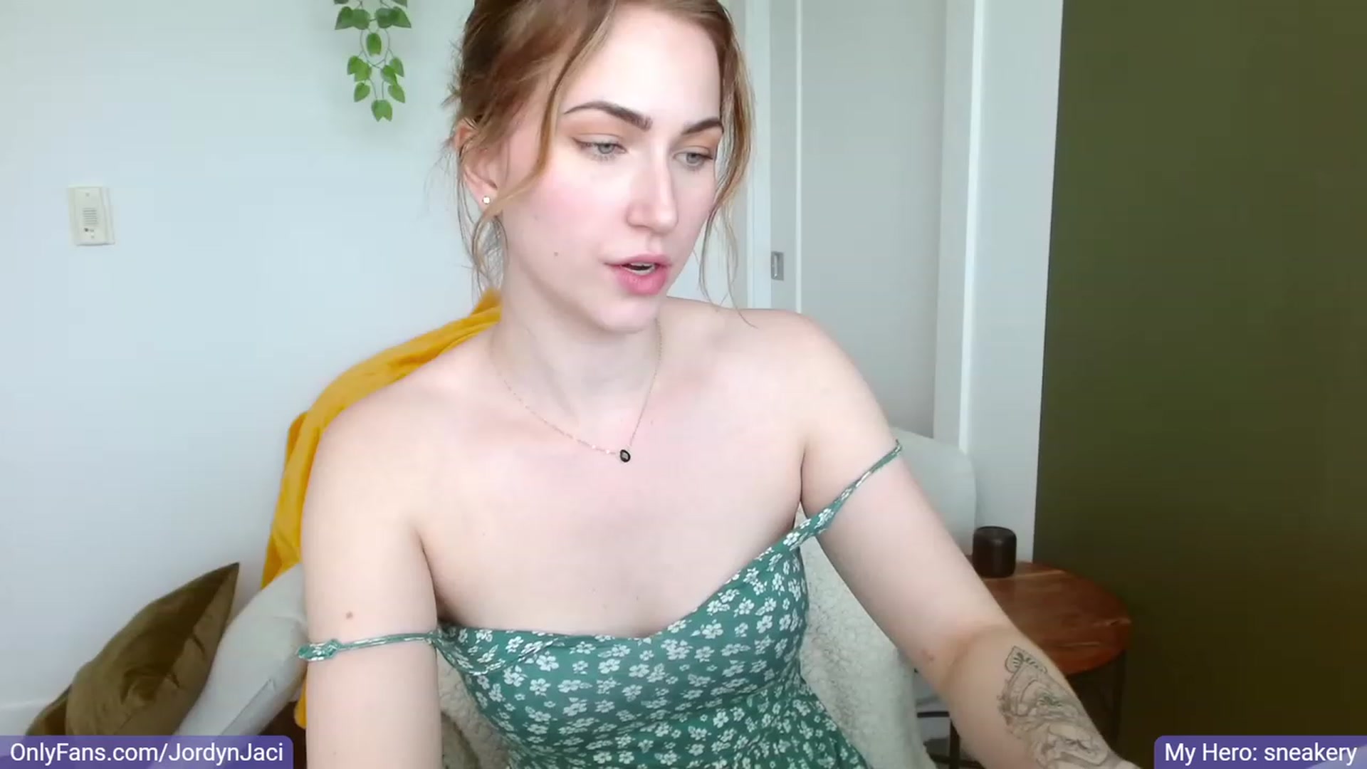 Gallery image thumbnail from JordynJaci's myfreecams stream on, 06/13/2023, 19:43 image 13 of 20