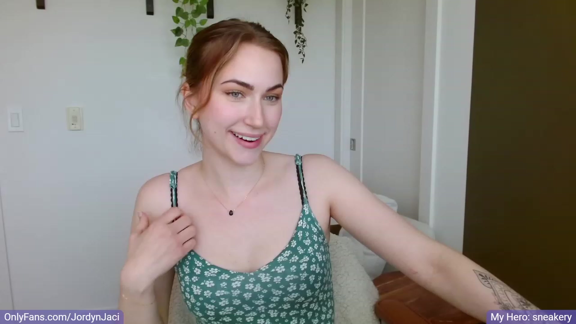 Gallery image thumbnail from JordynJaci's myfreecams stream on, 06/13/2023, 19:43 image 2 of 20