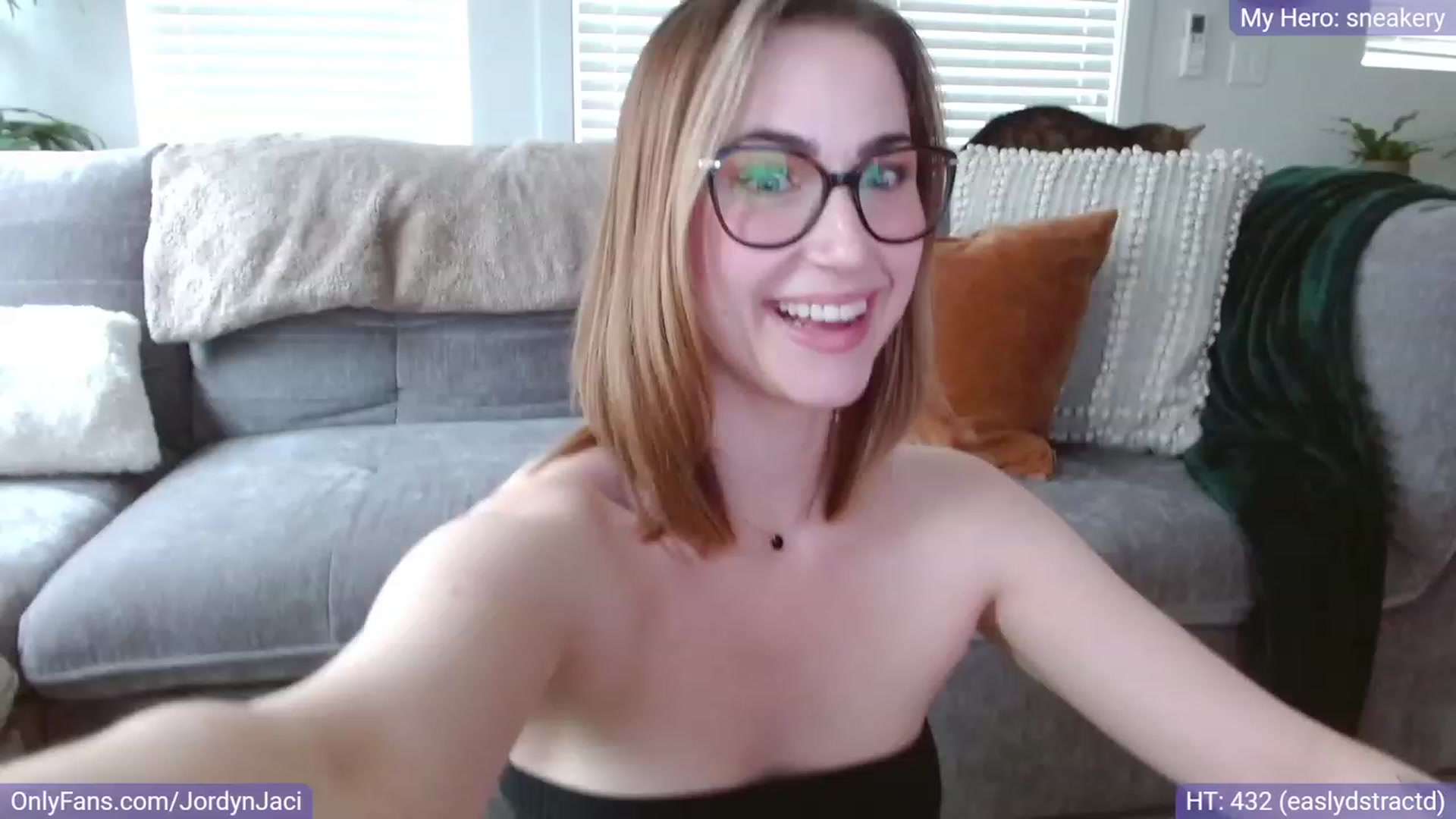Gallery image thumbnail from JordynJaci's myfreecams stream on, 06/14/2023, 19:20 image 17 of 20