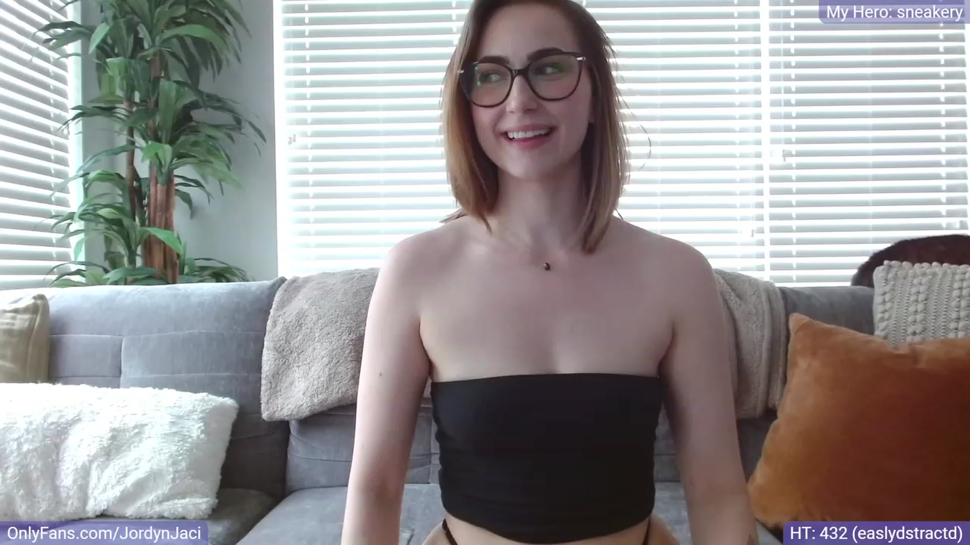 Gallery image thumbnail from JordynJaci's myfreecams stream on, 06/14/2023, 19:57 image 12 of 20