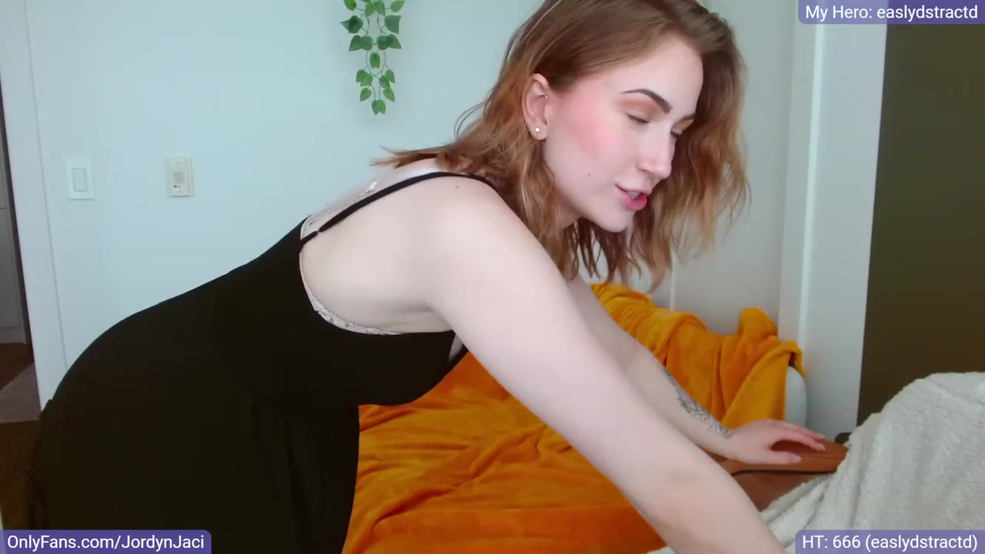 Gallery image thumbnail from JordynJaci's myfreecams stream on, 06/15/2023, 19:50 image 13 of 20