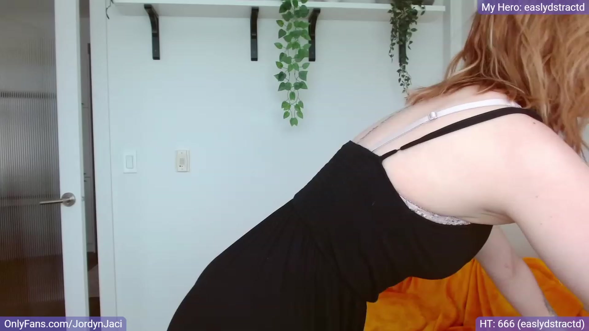 Gallery image thumbnail from JordynJaci's myfreecams stream on, 06/15/2023, 19:50 image 15 of 20
