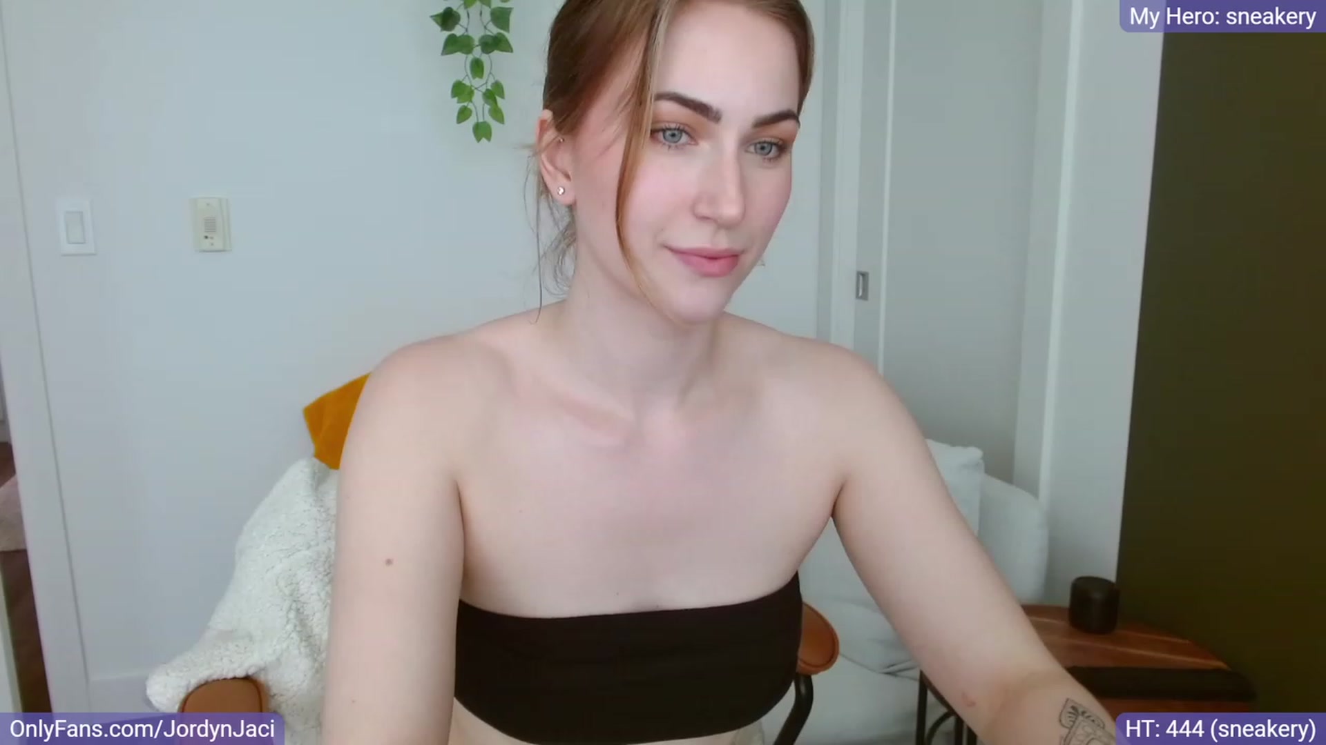 Gallery image thumbnail from JordynJaci's myfreecams stream on, 06/19/2023, 19:18 image 11 of 20