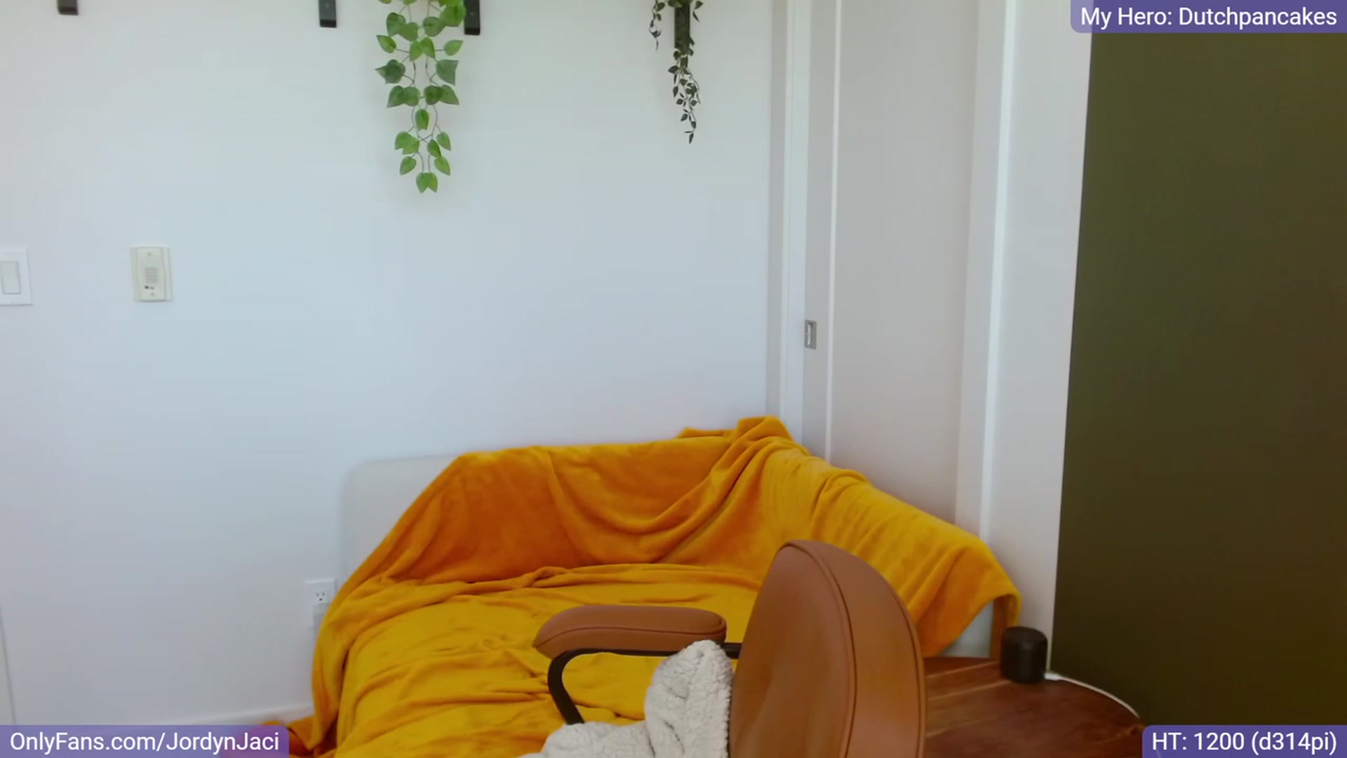 Gallery image thumbnail from JordynJaci's myfreecams stream on, 06/22/2023, 19:06 image 14 of 20