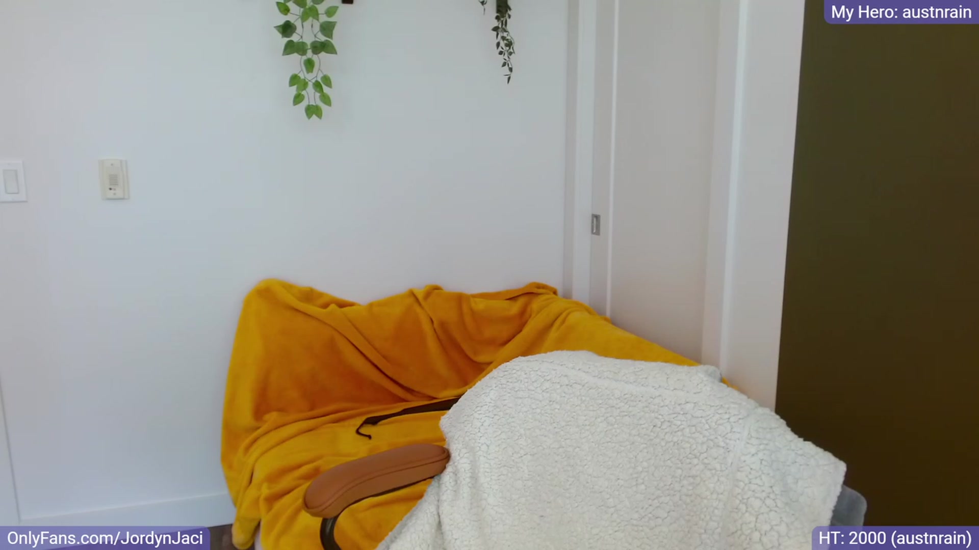 Gallery image thumbnail from JordynJaci's myfreecams stream on, 06/29/2023, 18:48 image 20 of 20