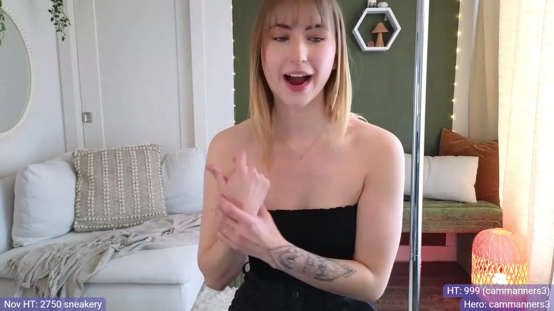 Gallery image thumbnail from JordynJaci's myfreecams stream on, 11/06/2023, 17:20 image 10 of 20