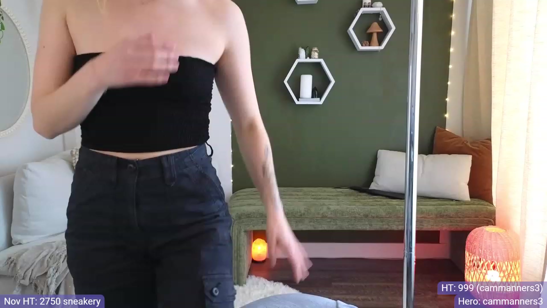 Gallery image thumbnail from JordynJaci's myfreecams stream on, 11/06/2023, 17:20 image 11 of 20