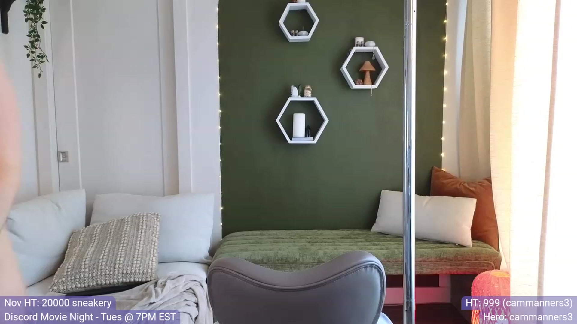 Gallery image thumbnail from JordynJaci's myfreecams stream on, 11/19/2023, 22:16 image 15 of 20