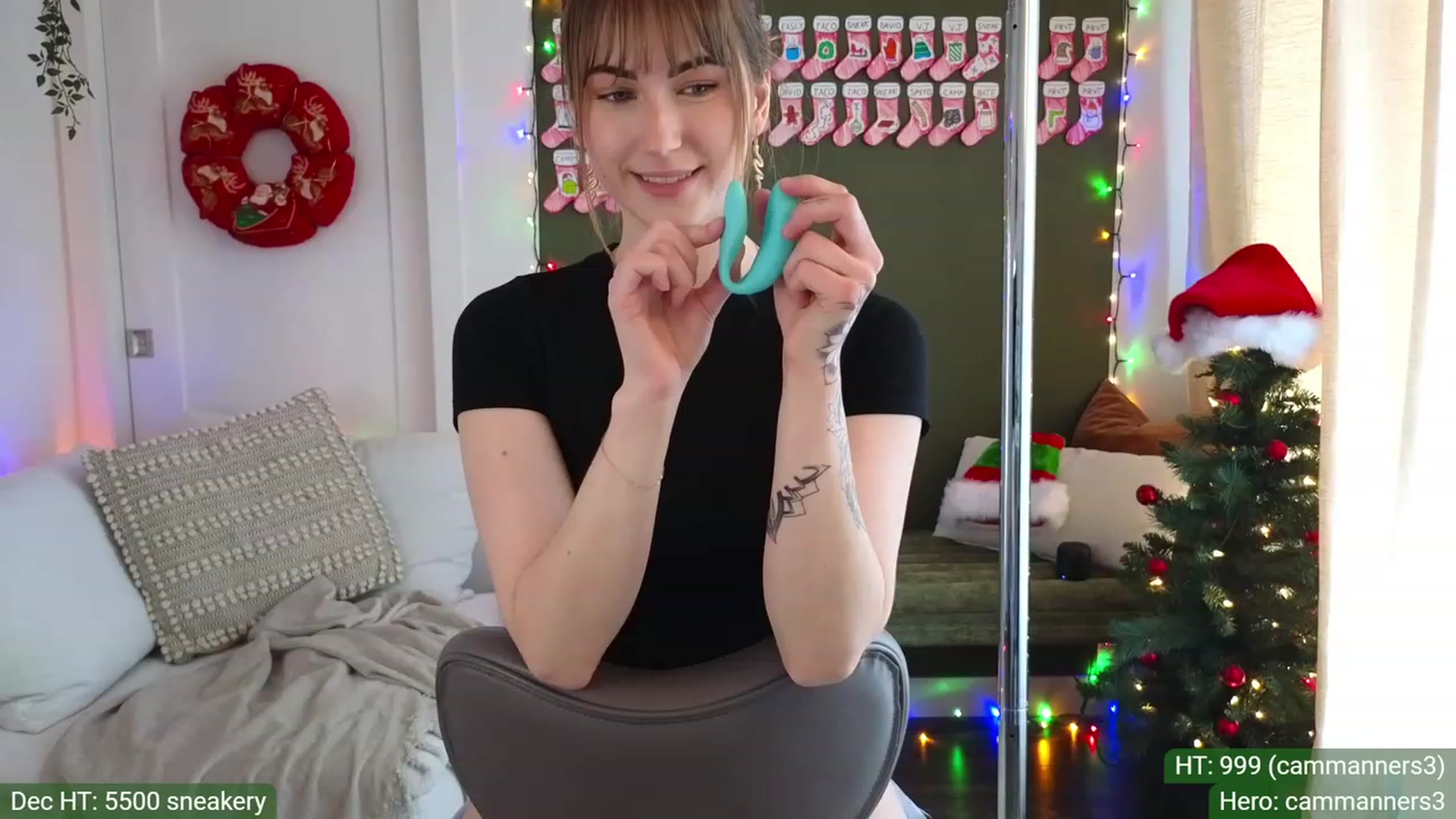 Gallery image thumbnail from JordynJaci's myfreecams stream on, 12/11/2023, 18:54 image 15 of 20