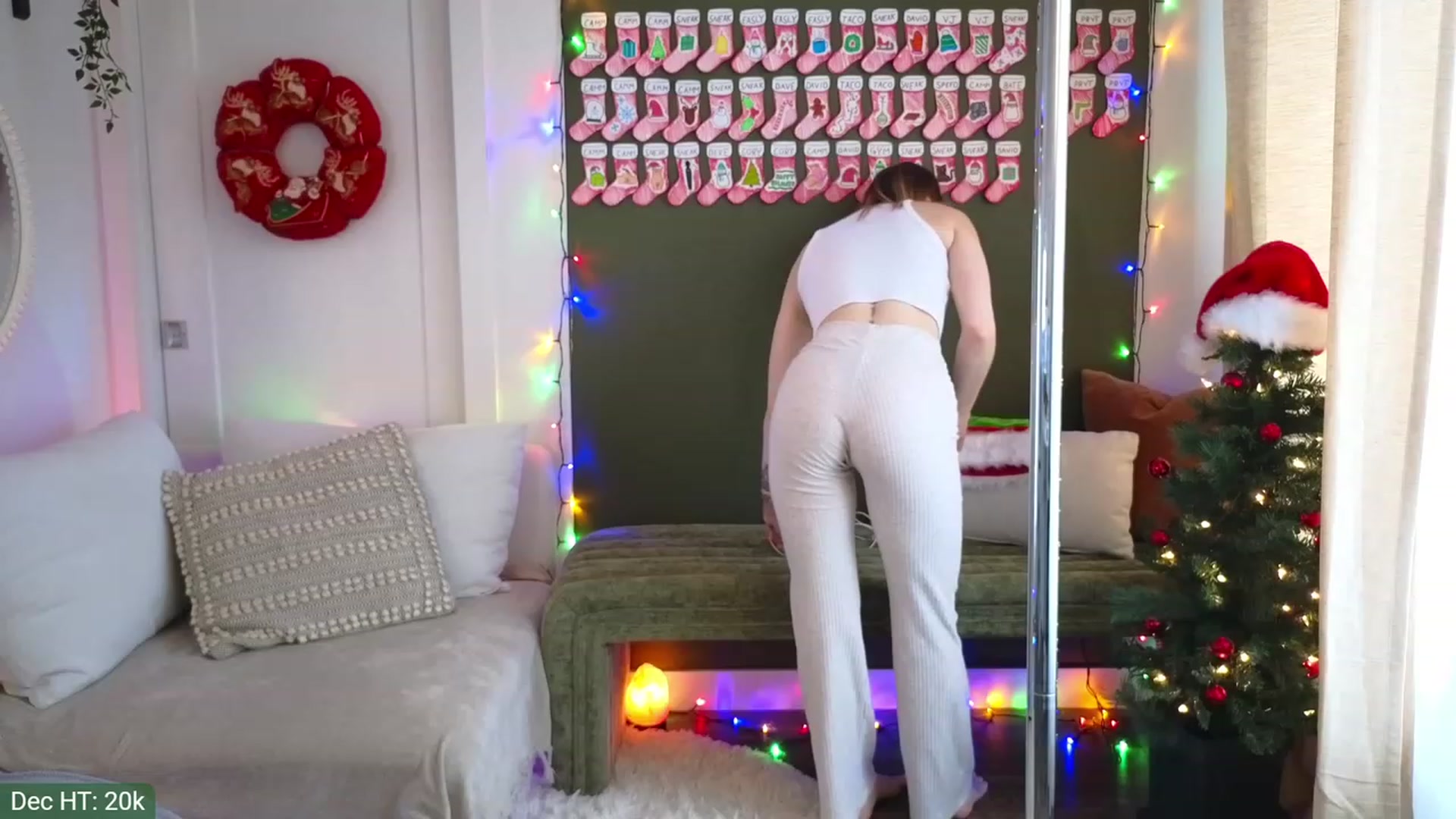 Gallery image thumbnail from JordynJaci's myfreecams stream on, 12/18/2023, 19:38 image 6 of 20