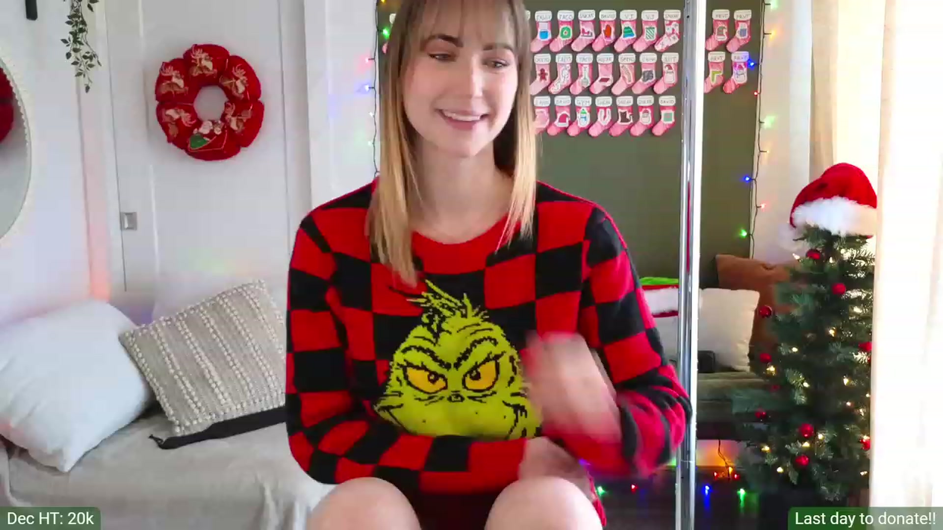 Gallery image thumbnail from JordynJaci's myfreecams stream on, 12/19/2023, 20:05 image 14 of 20