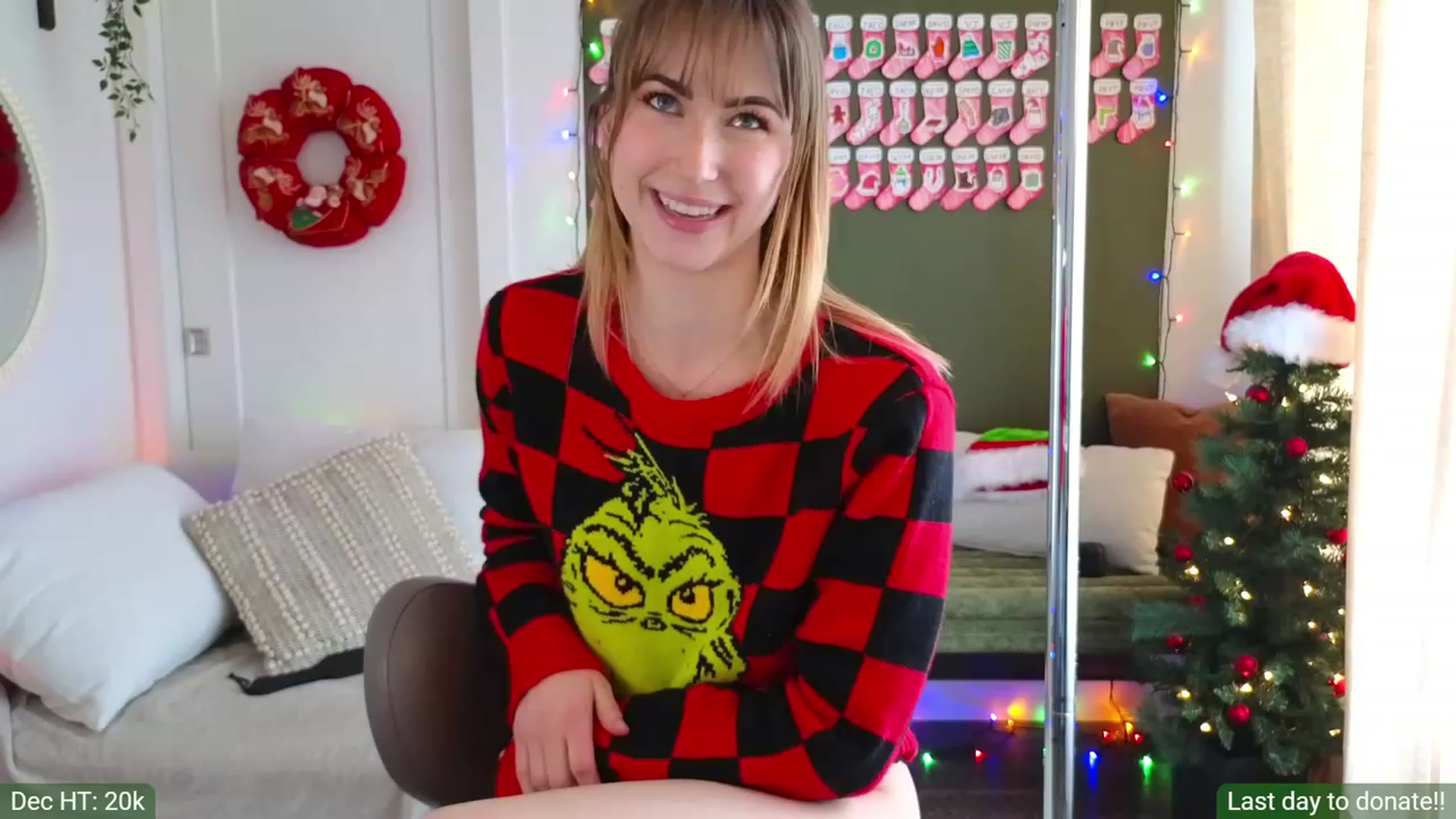 Gallery image thumbnail from JordynJaci's myfreecams stream on, 12/19/2023, 20:05 image 15 of 20