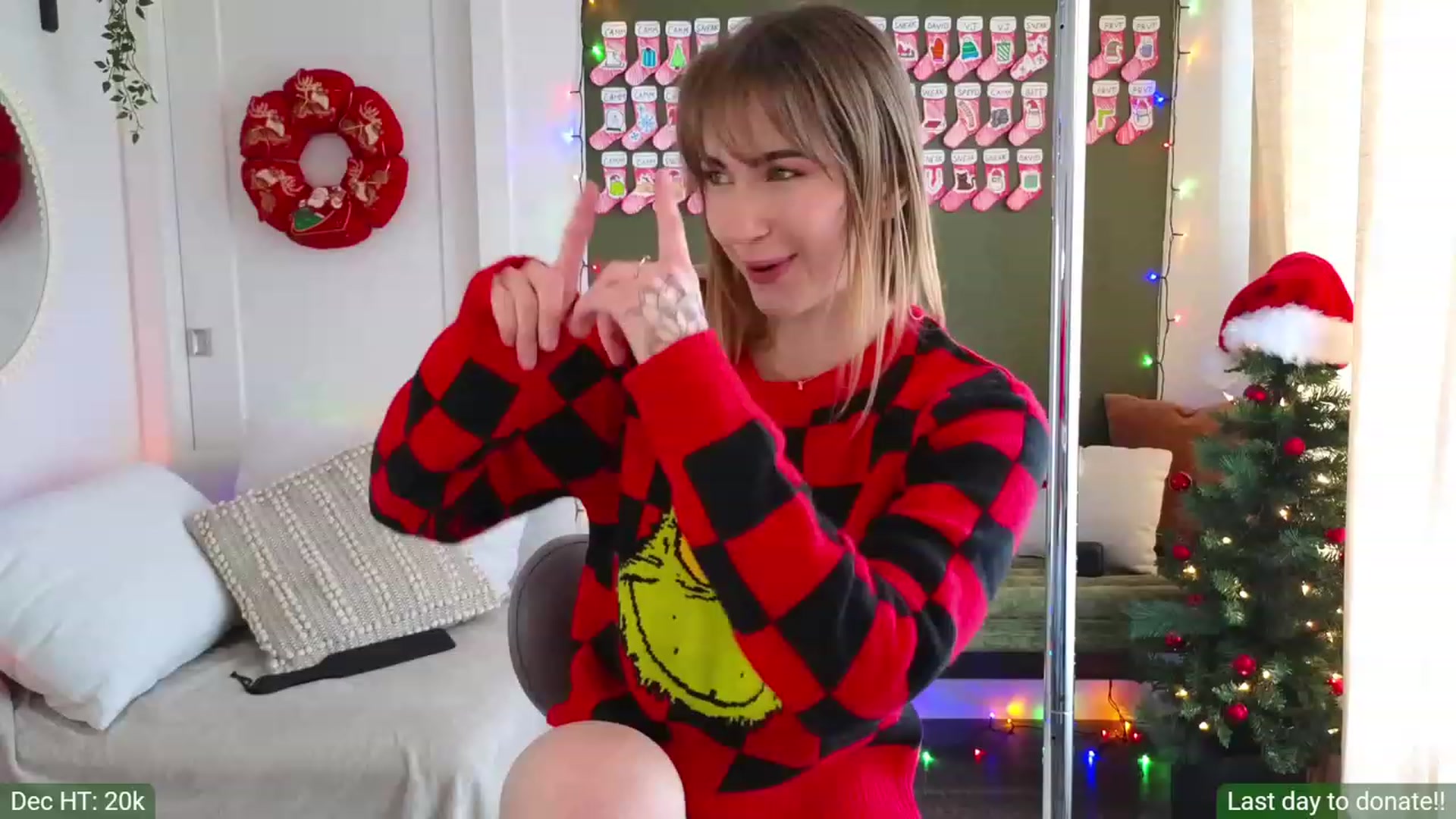 Gallery image thumbnail from JordynJaci's myfreecams stream on, 12/19/2023, 20:05 image 13 of 20